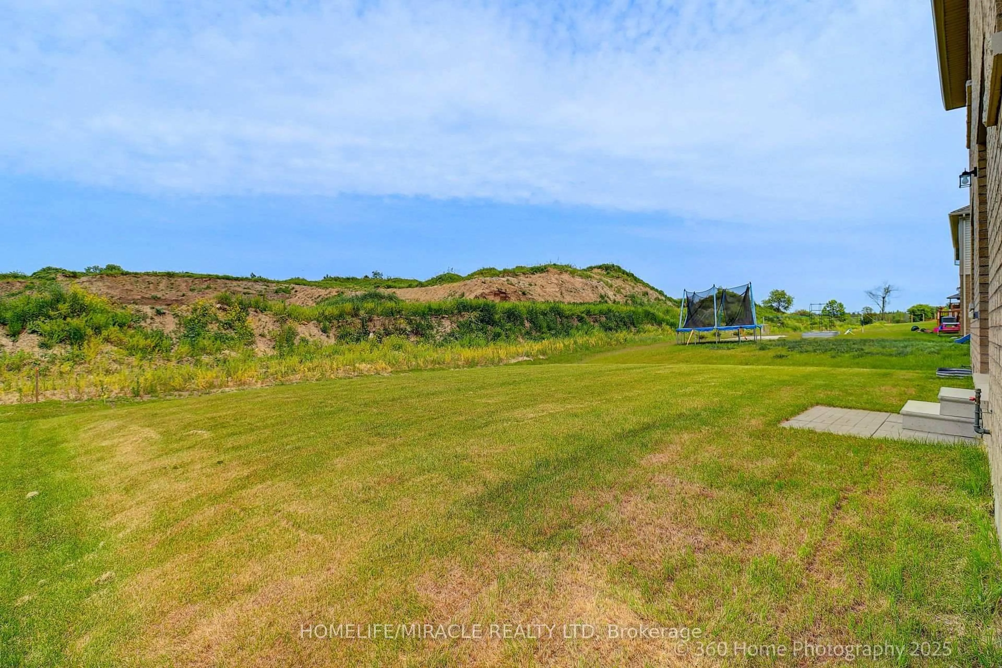 A pic from outside/outdoor area/front of a property/back of a property/a pic from drone, water/lake/river/ocean view for 134 REA Dr, Centre Wellington Ontario N1M 0J8