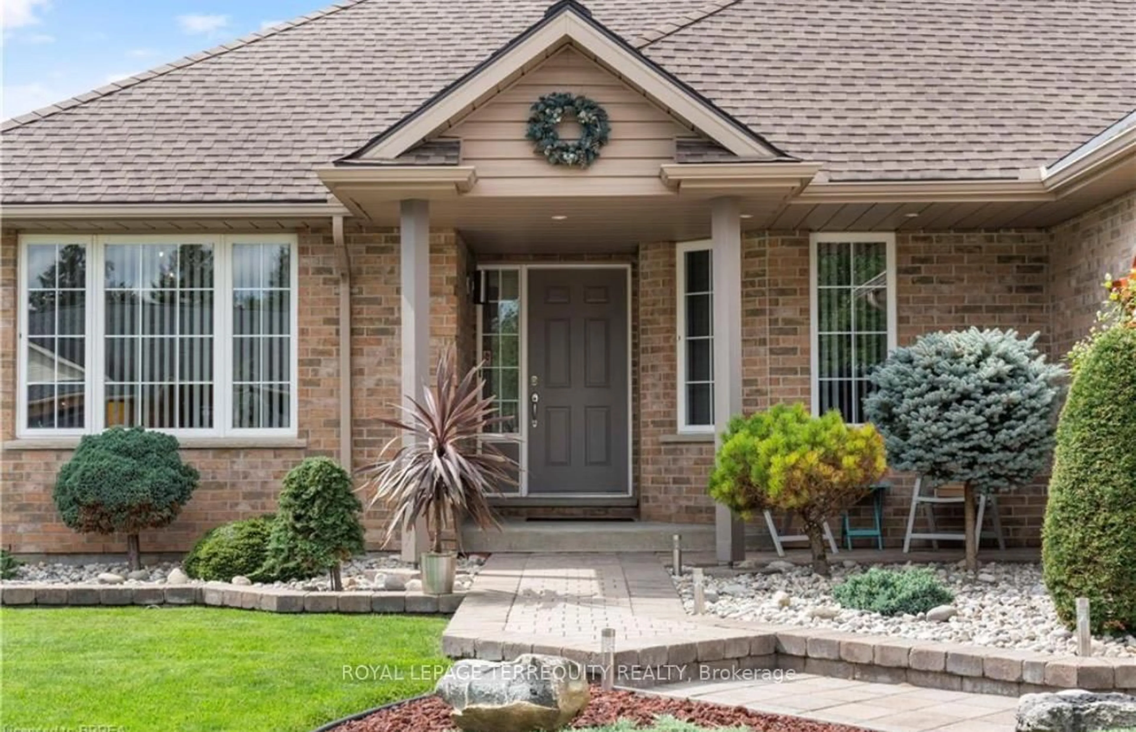 Home with brick exterior material, street for 57 Parkview Dr, Thames Centre Ontario N0L 1G2