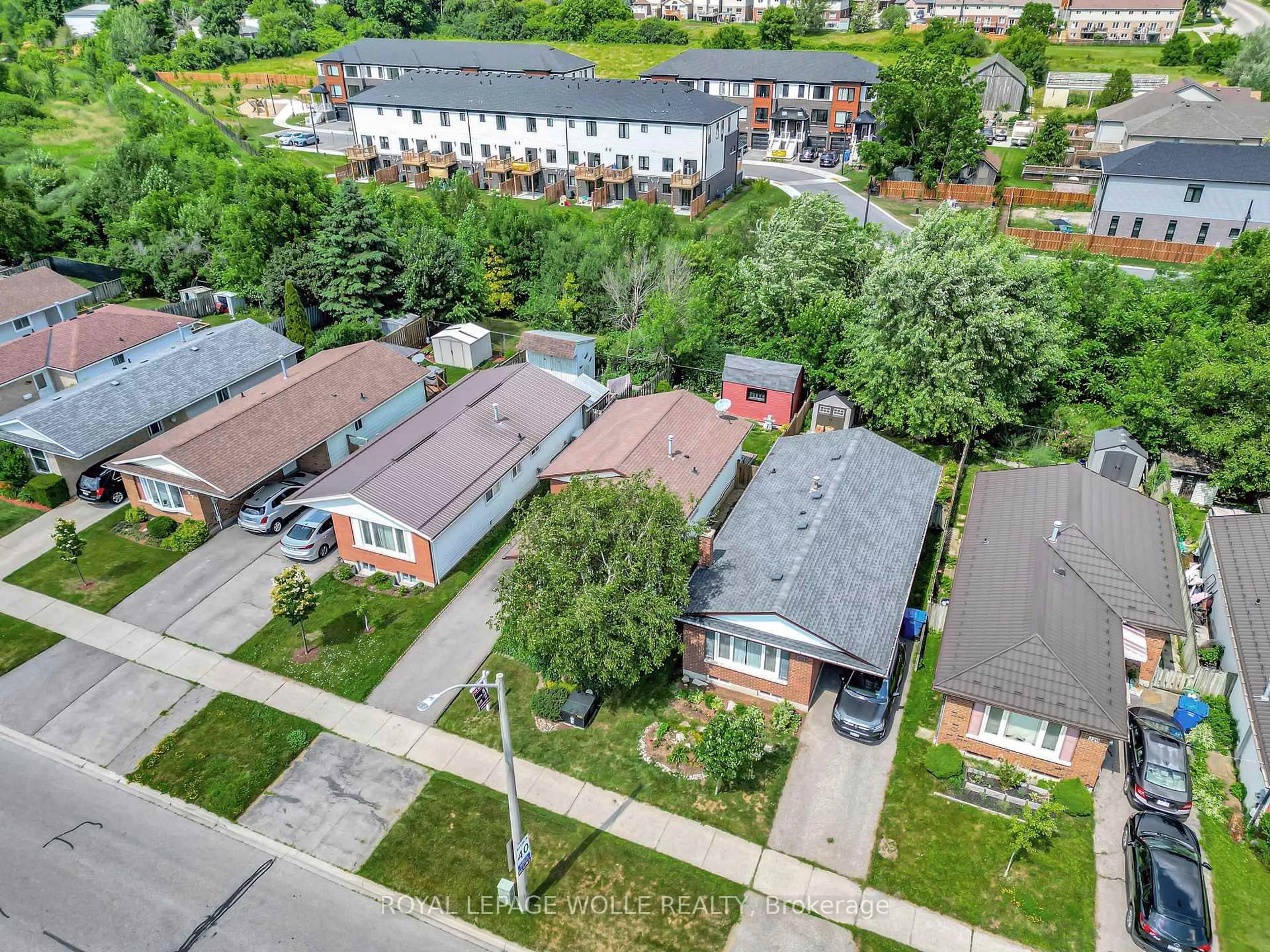 A pic from outside/outdoor area/front of a property/back of a property/a pic from drone, street for 233 Auden Rd, Guelph Ontario N1E 6N5