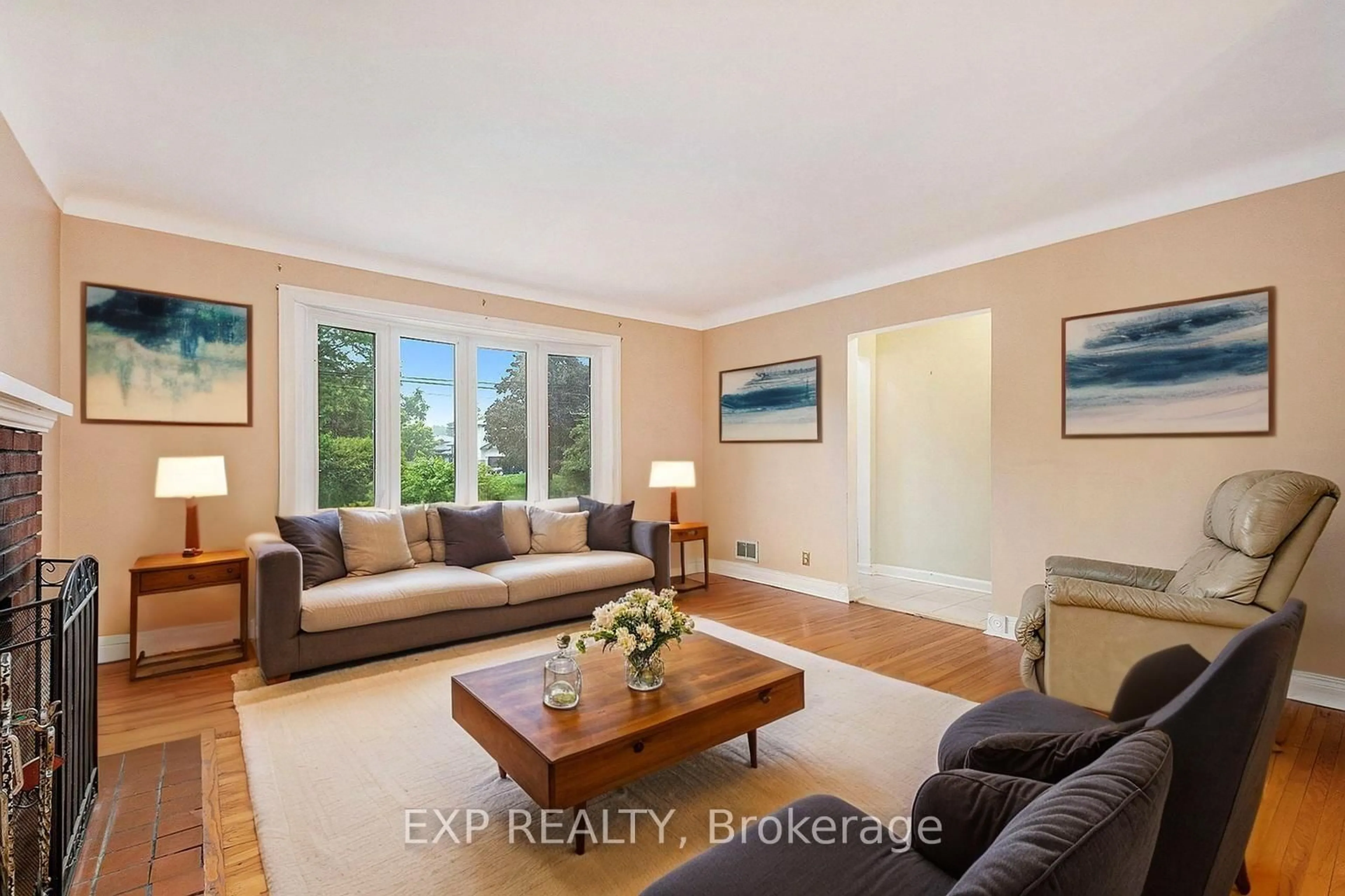 Living room with furniture, unknown for 201 Withrow Ave, Ottawa Ontario K2J 3T4