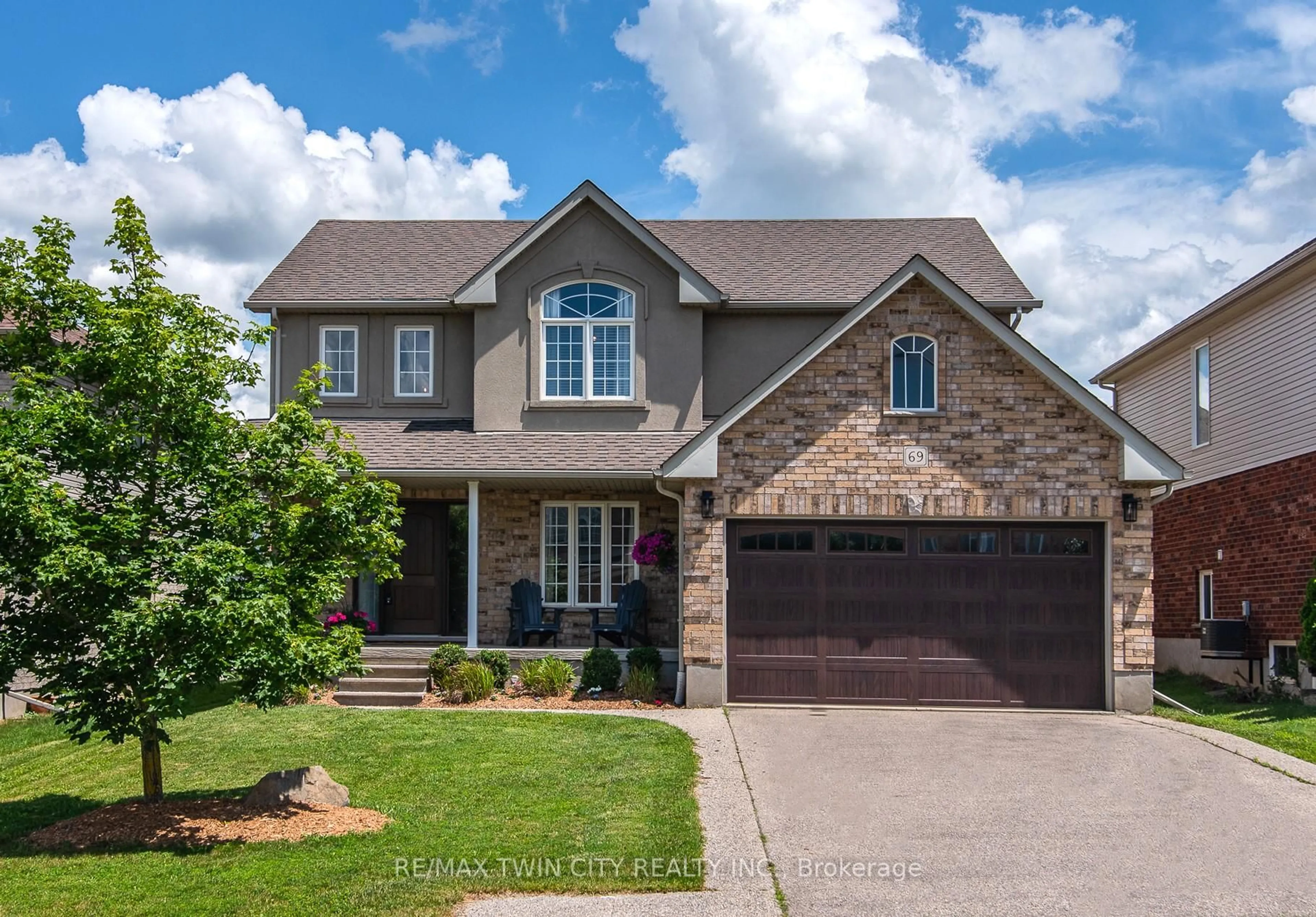 Home with brick exterior material, street for 69 Parkview Dr, Wellesley Ontario N0B 2T0