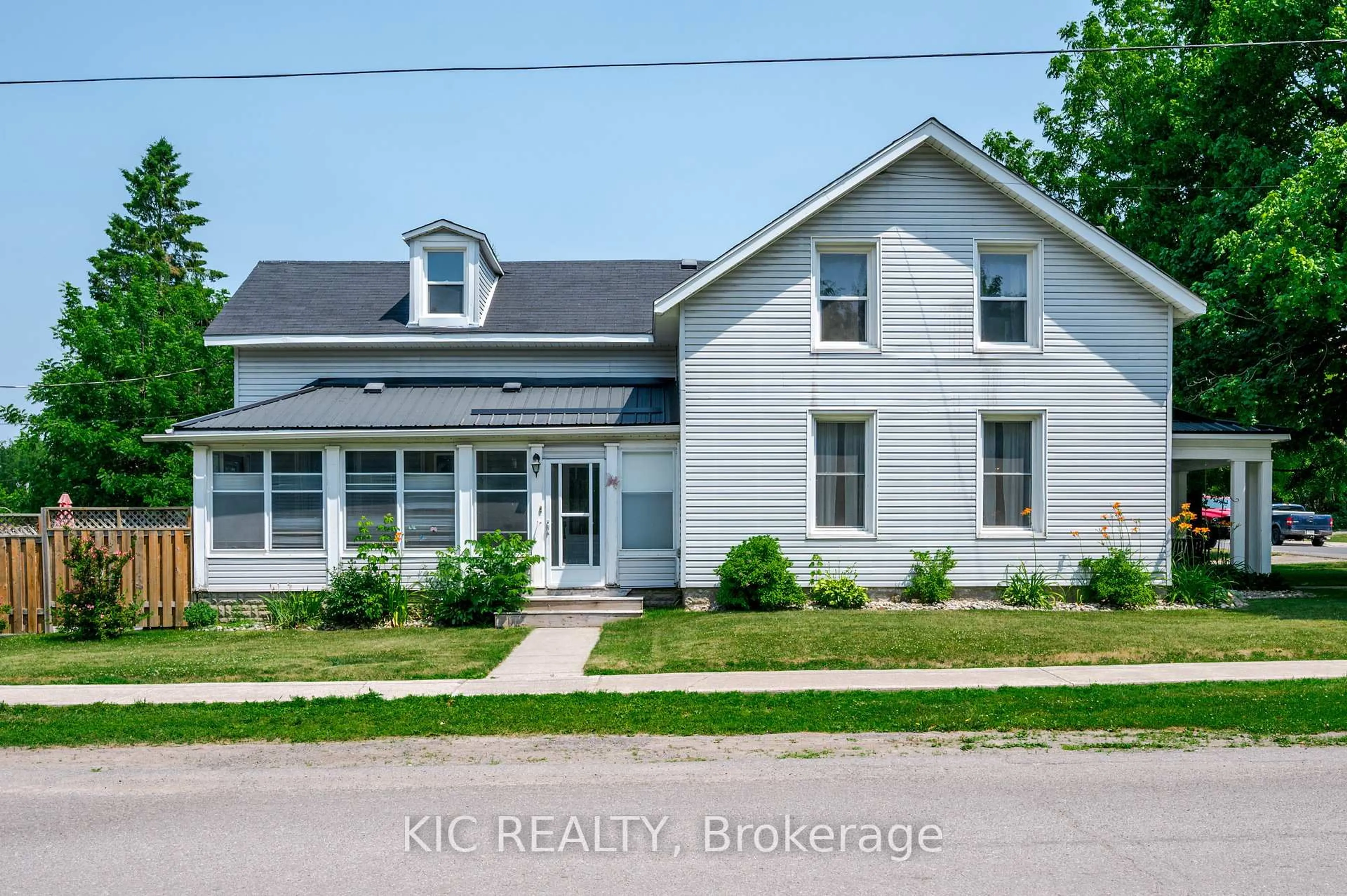 Unknown for 60 Queen St, Asphodel-Norwood Ontario K0L 2V0