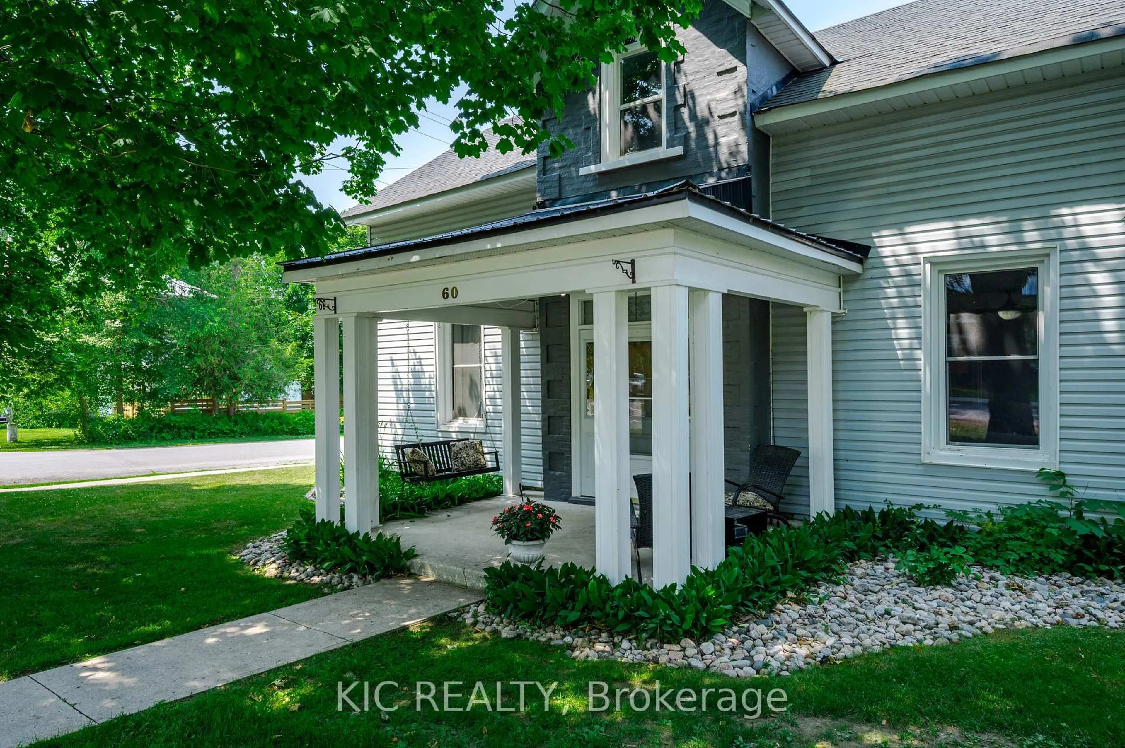 Unknown for 60 Queen St, Asphodel-Norwood Ontario K0L 2V0