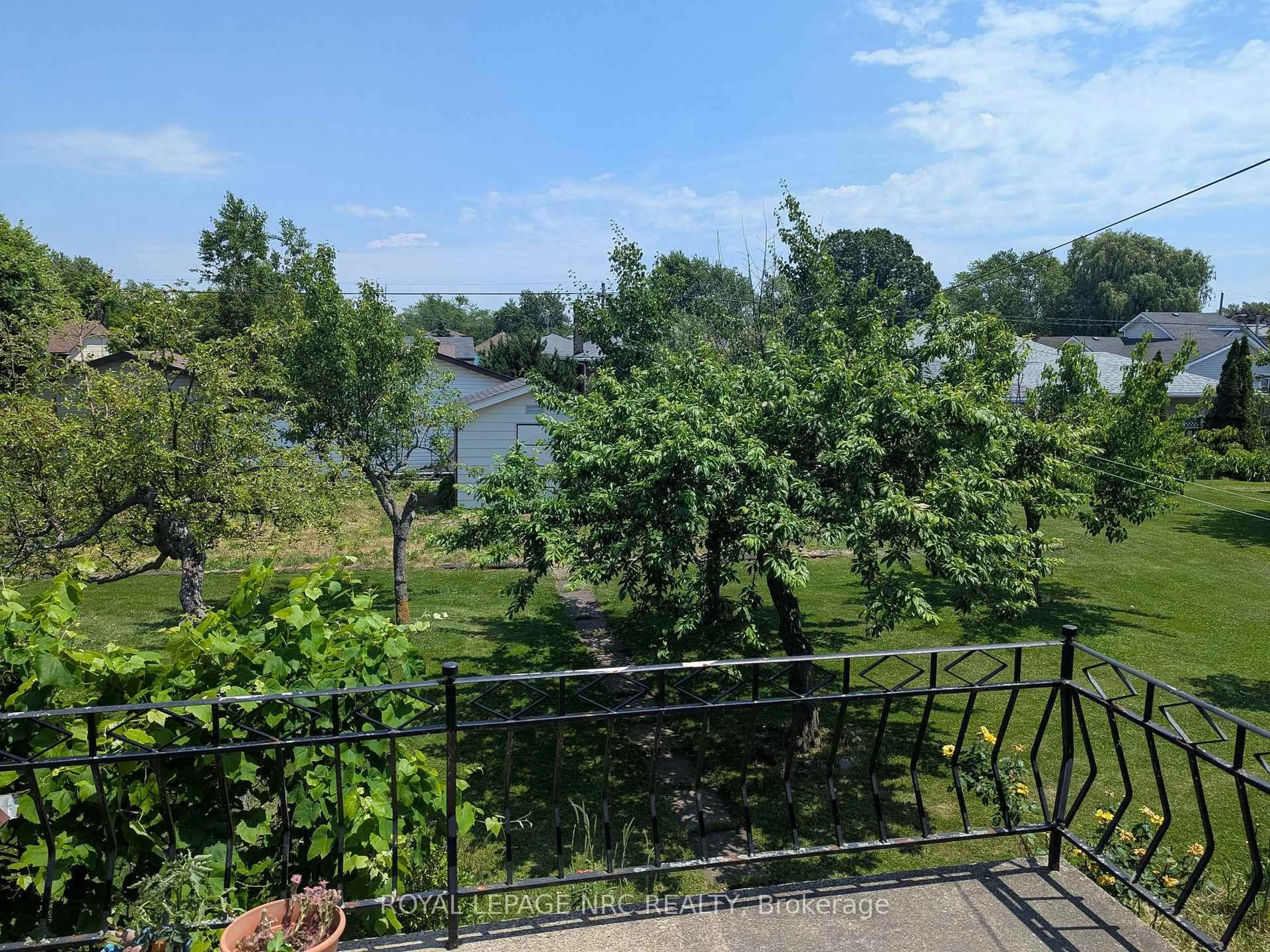 Unknown for 25 Janet St, Port Colborne Ontario L3K 2E6