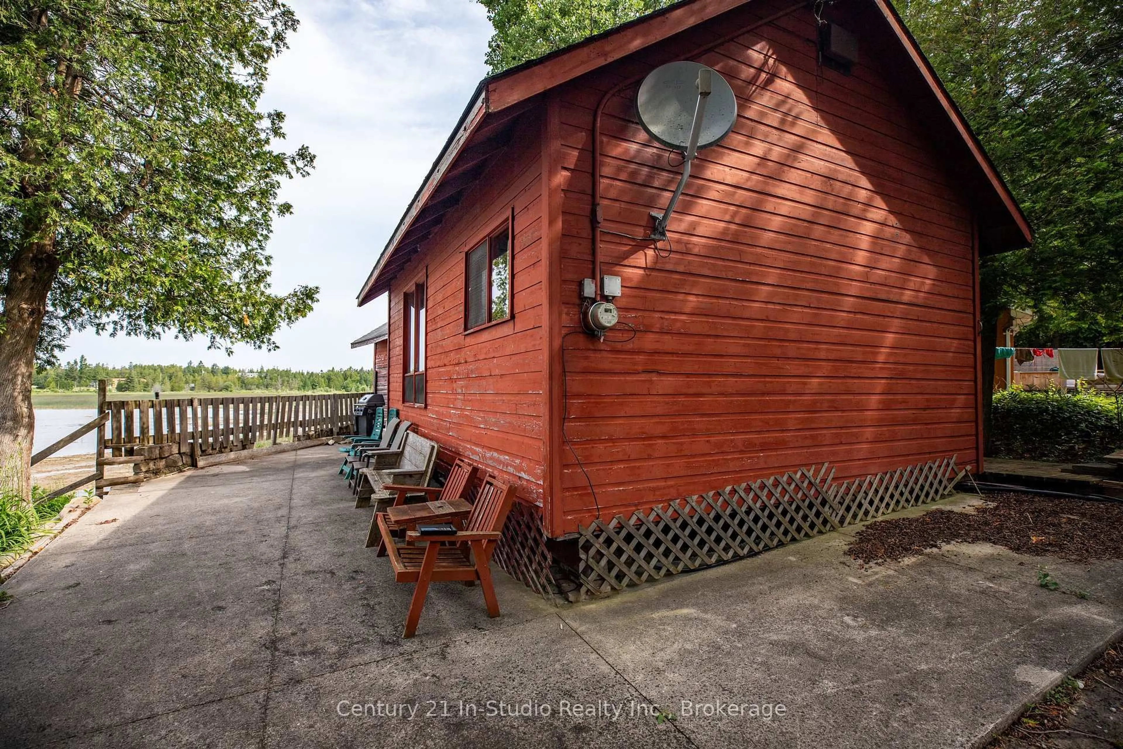 Patio, water/lake/river/ocean view for 42 STEWARTS Pt, Northern Bruce Peninsula Ontario N0H 2T0