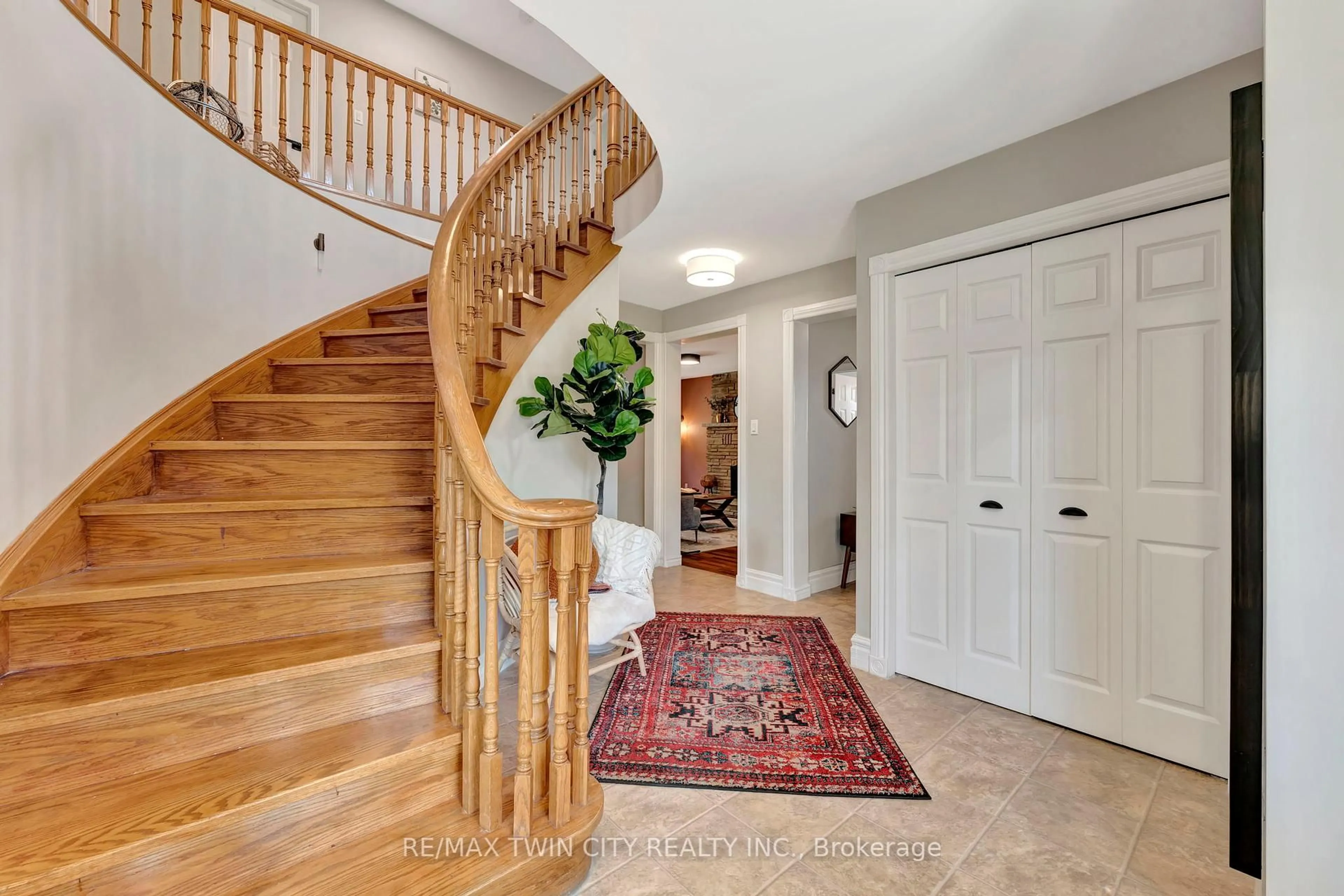 Indoor entryway for 99 Esther Ave, Cambridge Ontario N1S 4L7