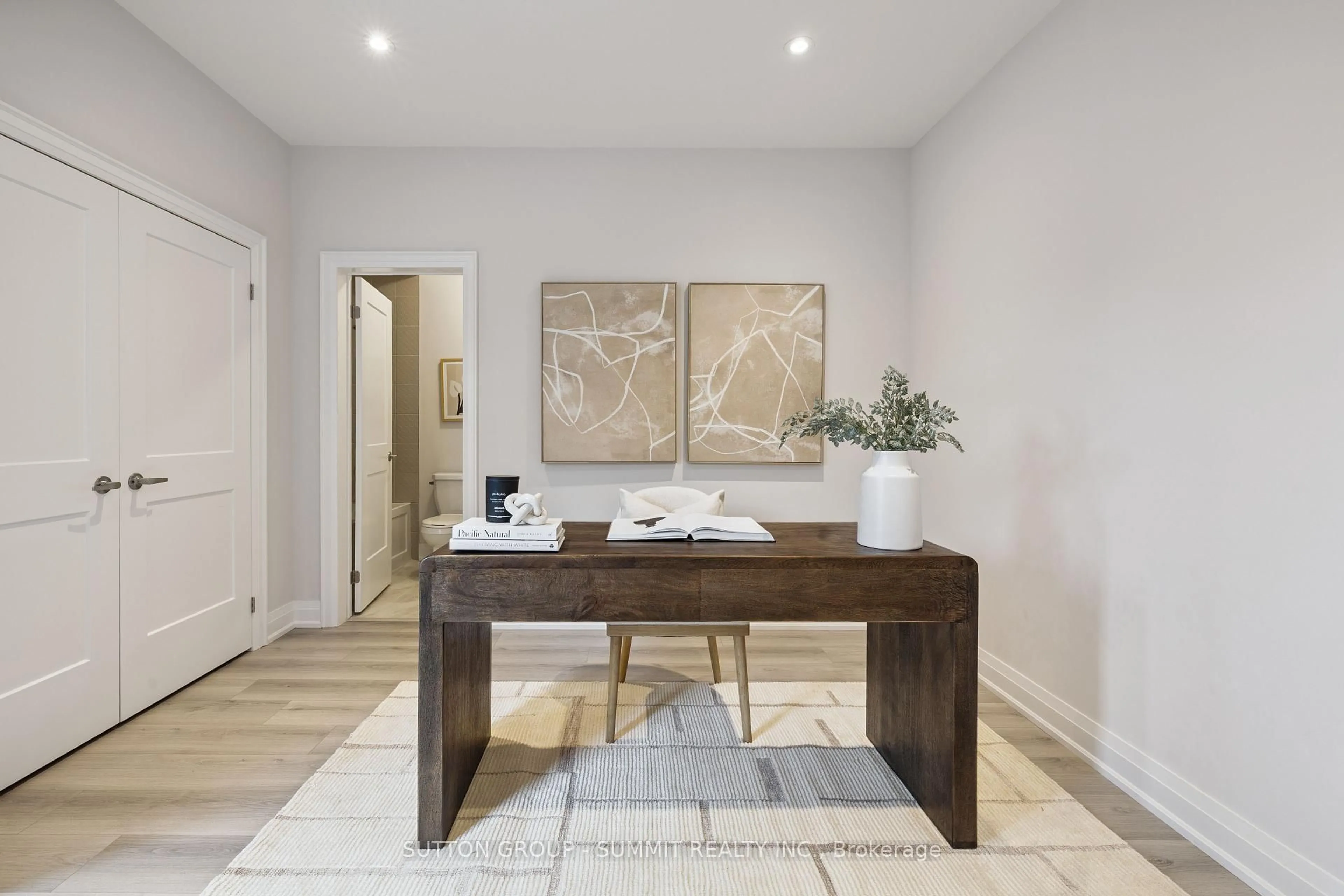 Indoor entryway for 85 GOLDIE Crt, Blue Mountains Ontario N0H 1J0