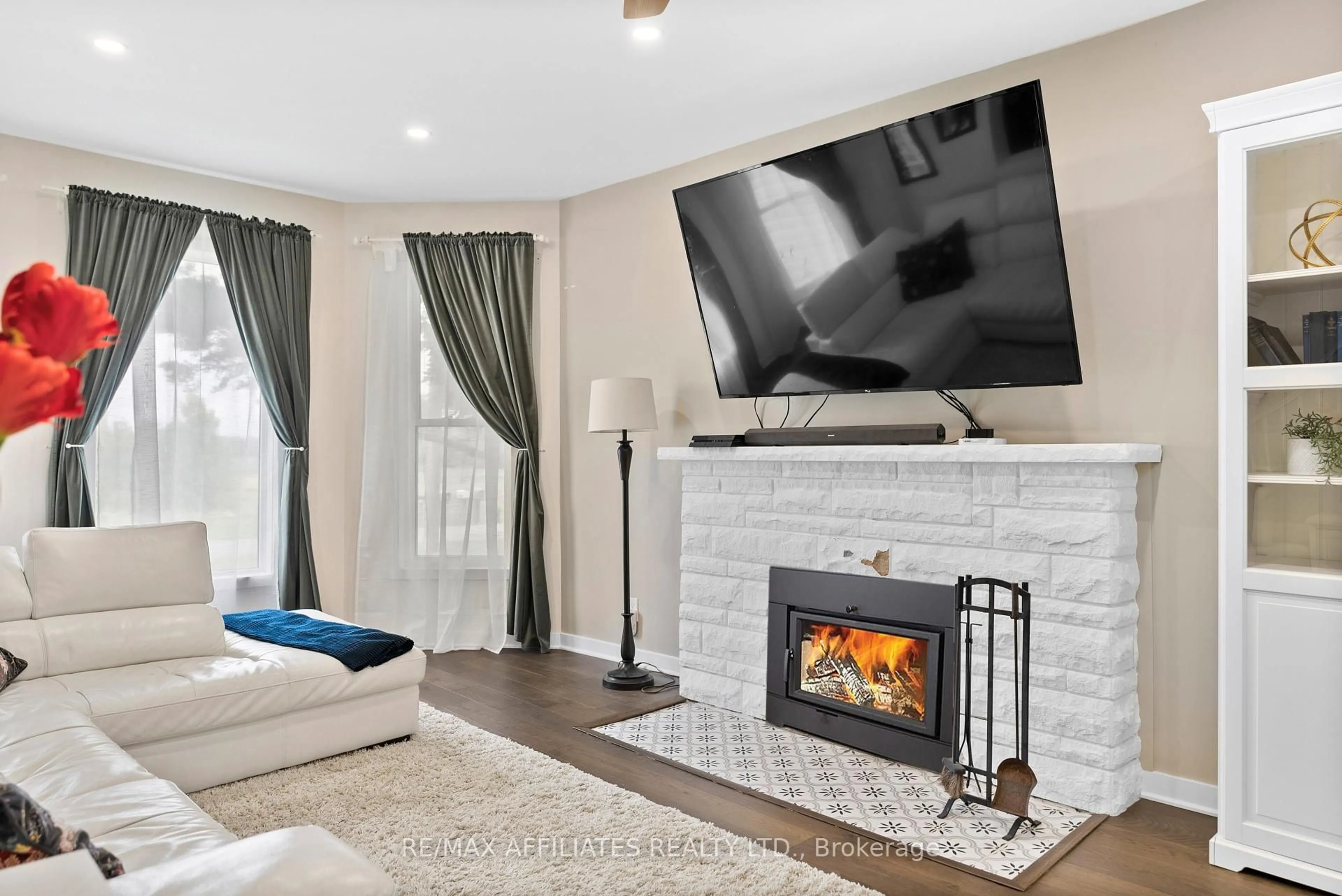 Home theater for 139 Rainbow Valley Dr, Smiths Falls Ontario K7A 5B8