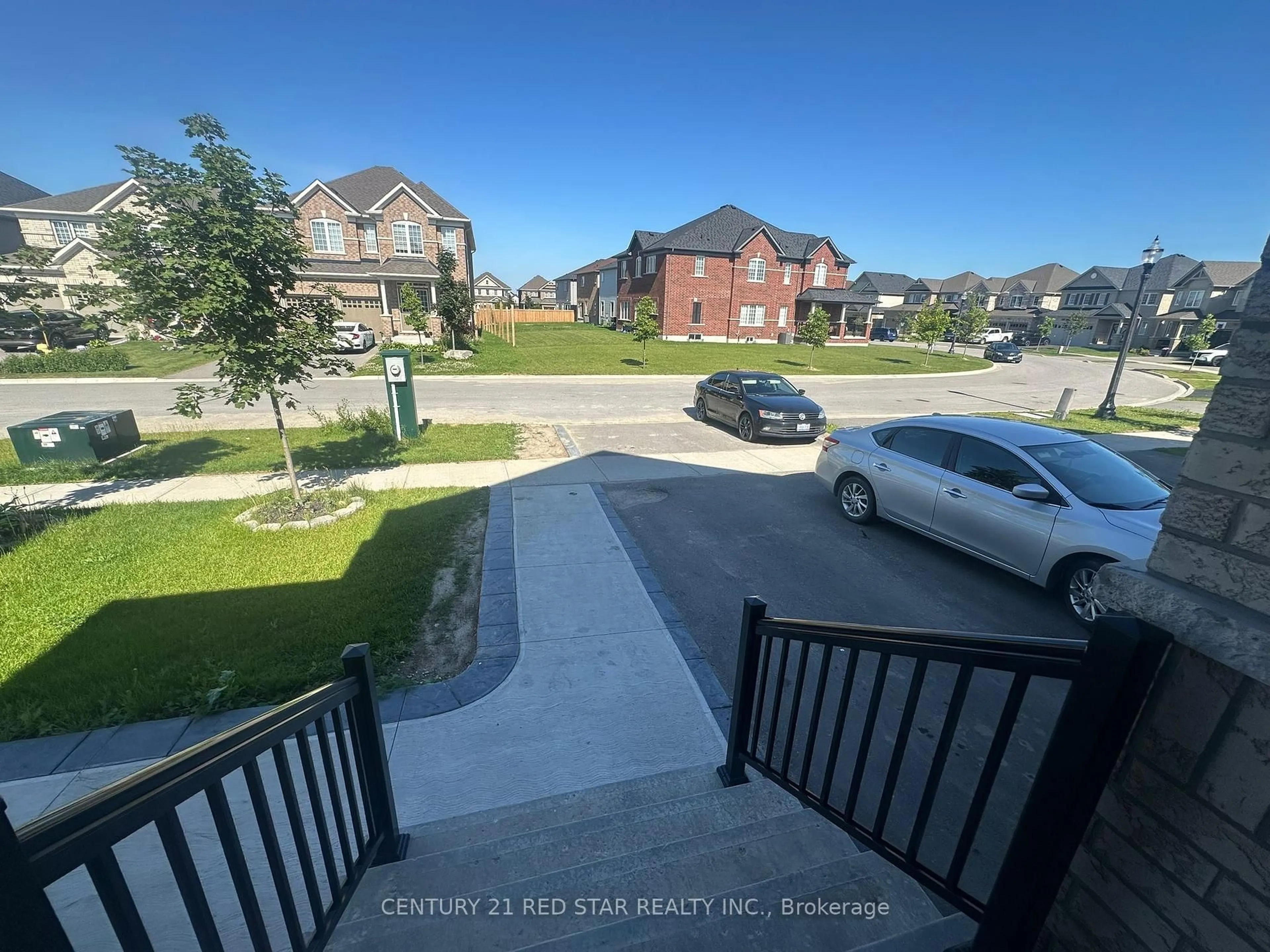 A pic from outside/outdoor area/front of a property/back of a property/a pic from drone, street for 781 Gilmour Cres, Shelburne Ontario L9V 3X2
