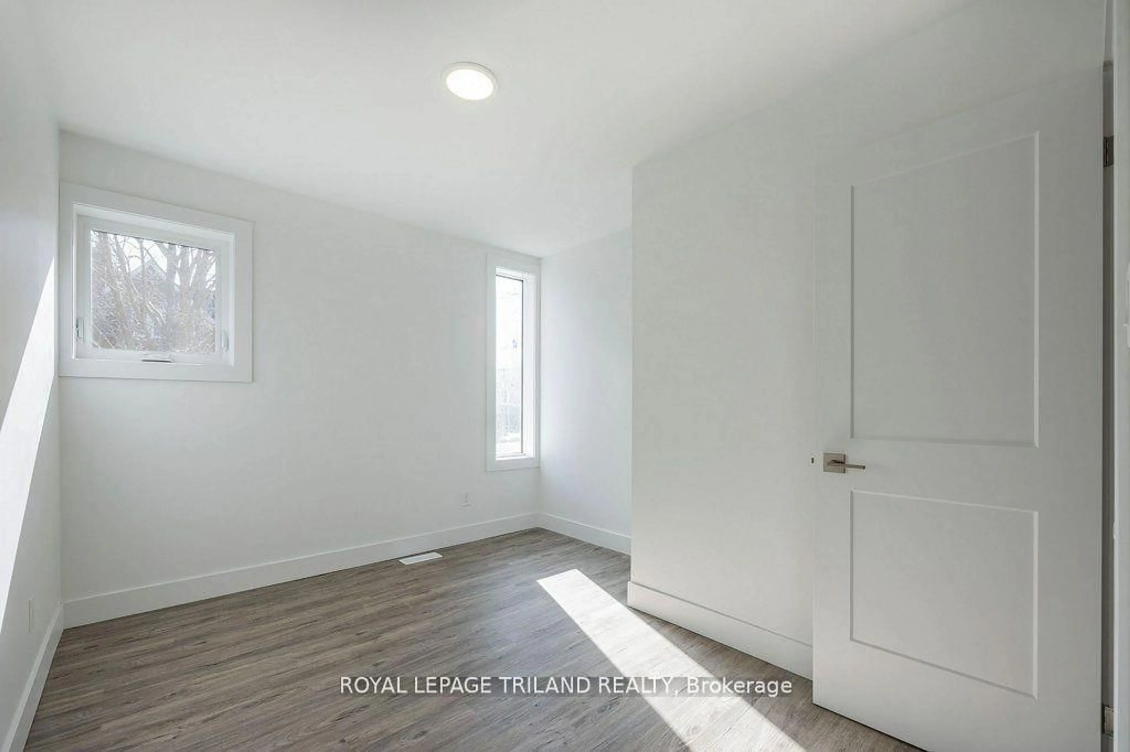 A pic of a room for 241 Ridout St, London South Ontario N6C 3Y3