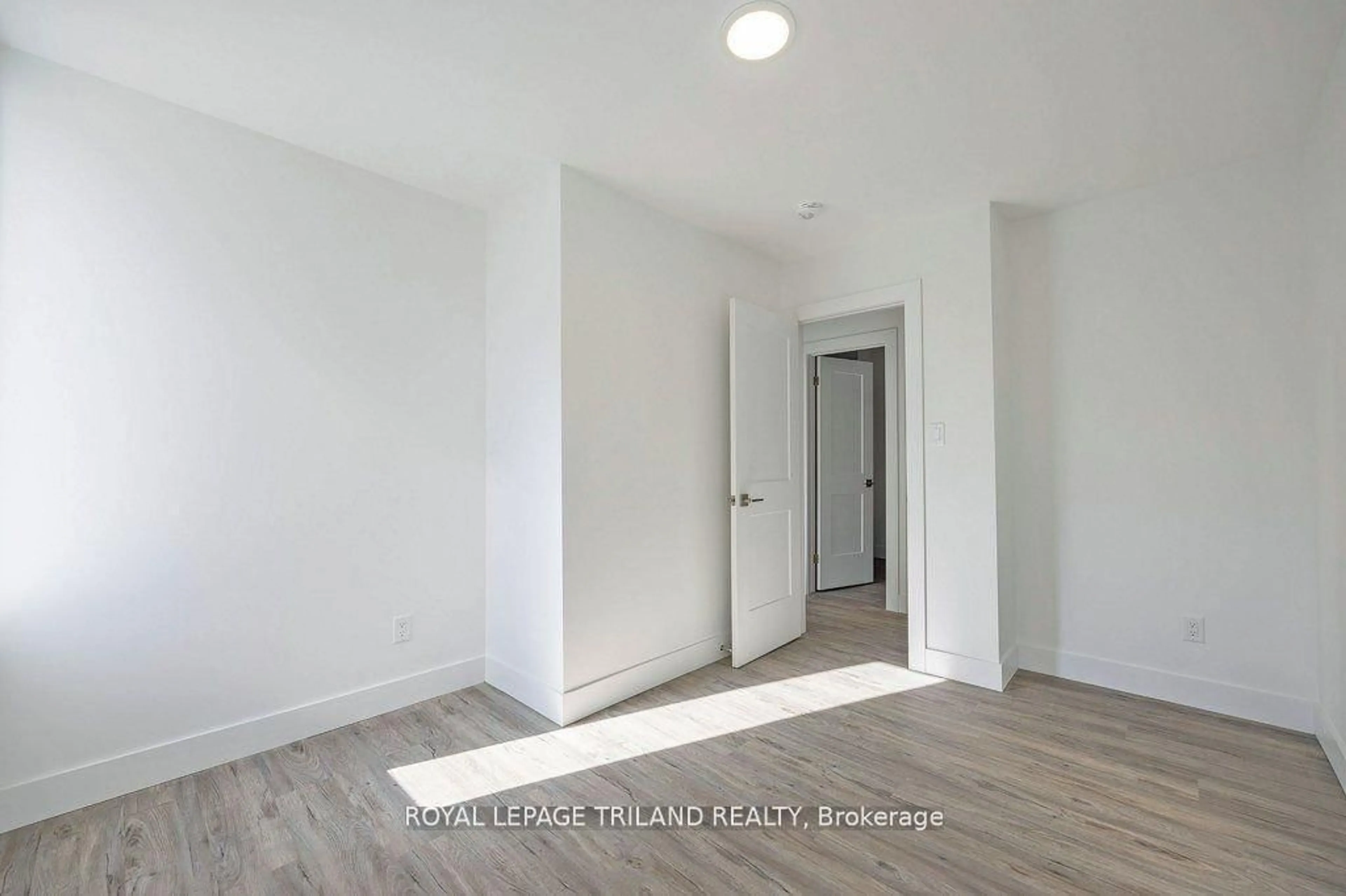 A pic of a room for 241 Ridout St, London South Ontario N6C 3Y3