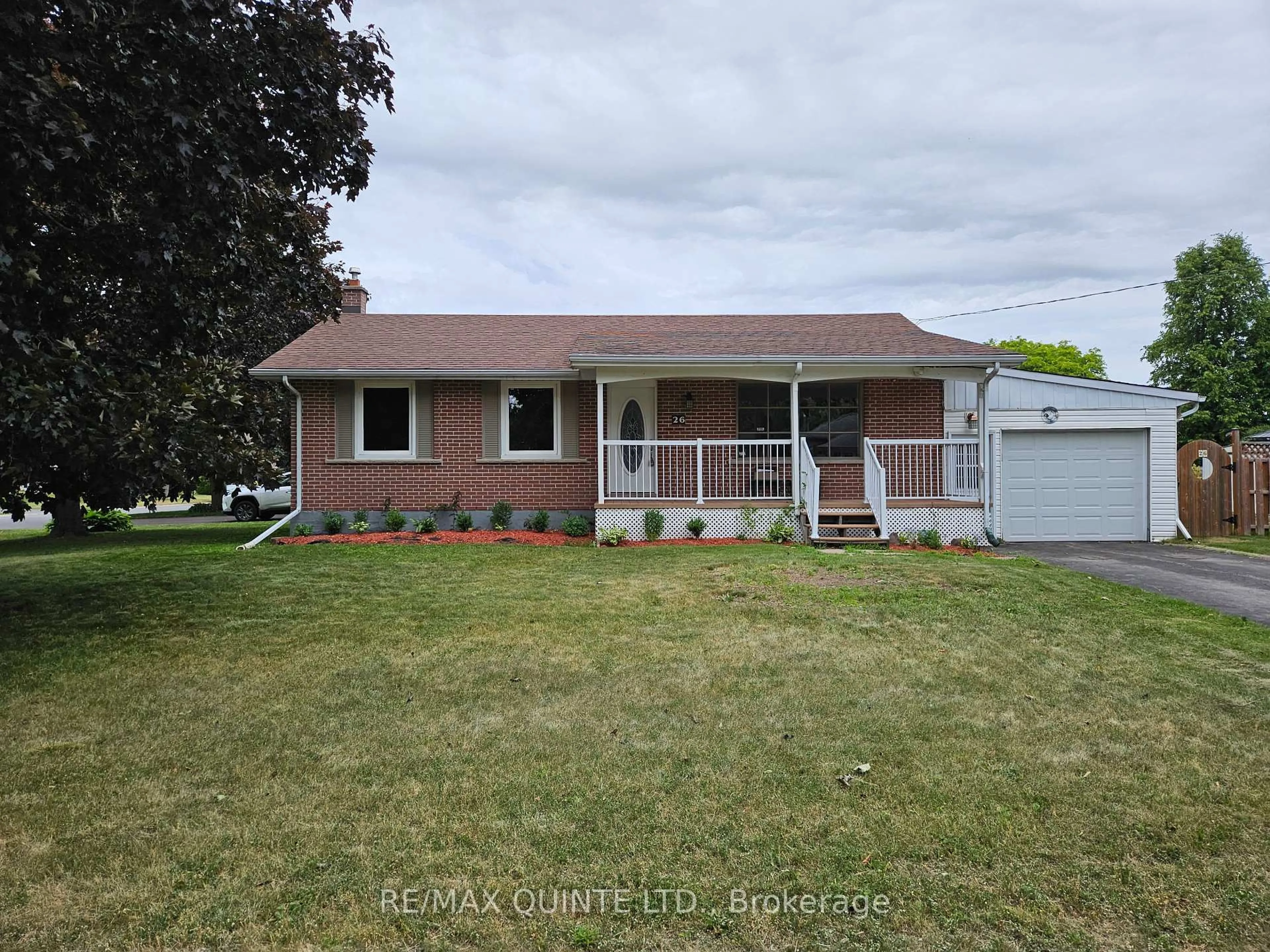 A pic from outside/outdoor area/front of a property/back of a property/a pic from drone, street for 26 Stavebank Rd, Belleville Ontario K8P 2N6