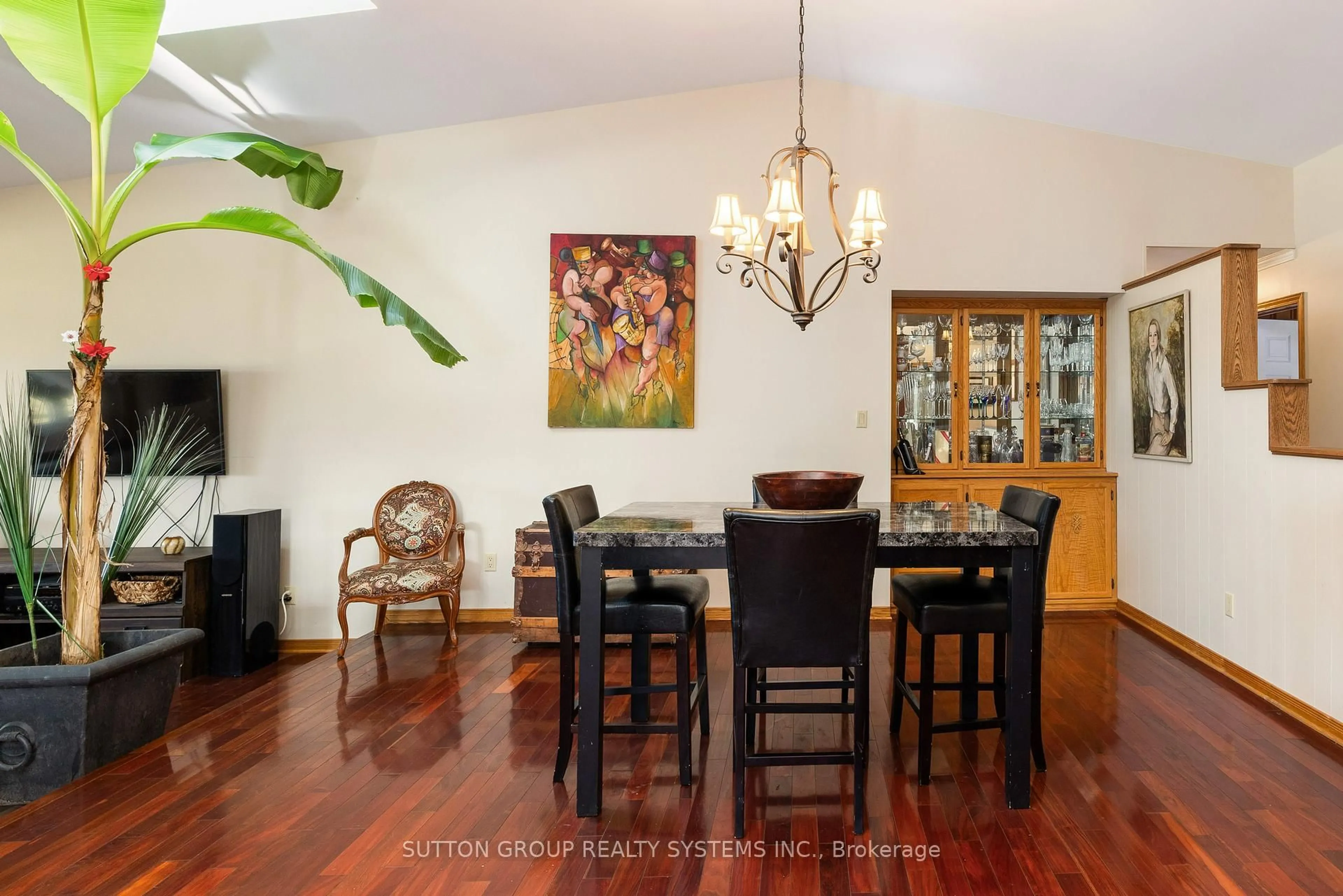 Dining room, unknown for 31 Chisamore Pt Rd, Front of Leeds & Seeleys Bay Ontario K7G 2V4