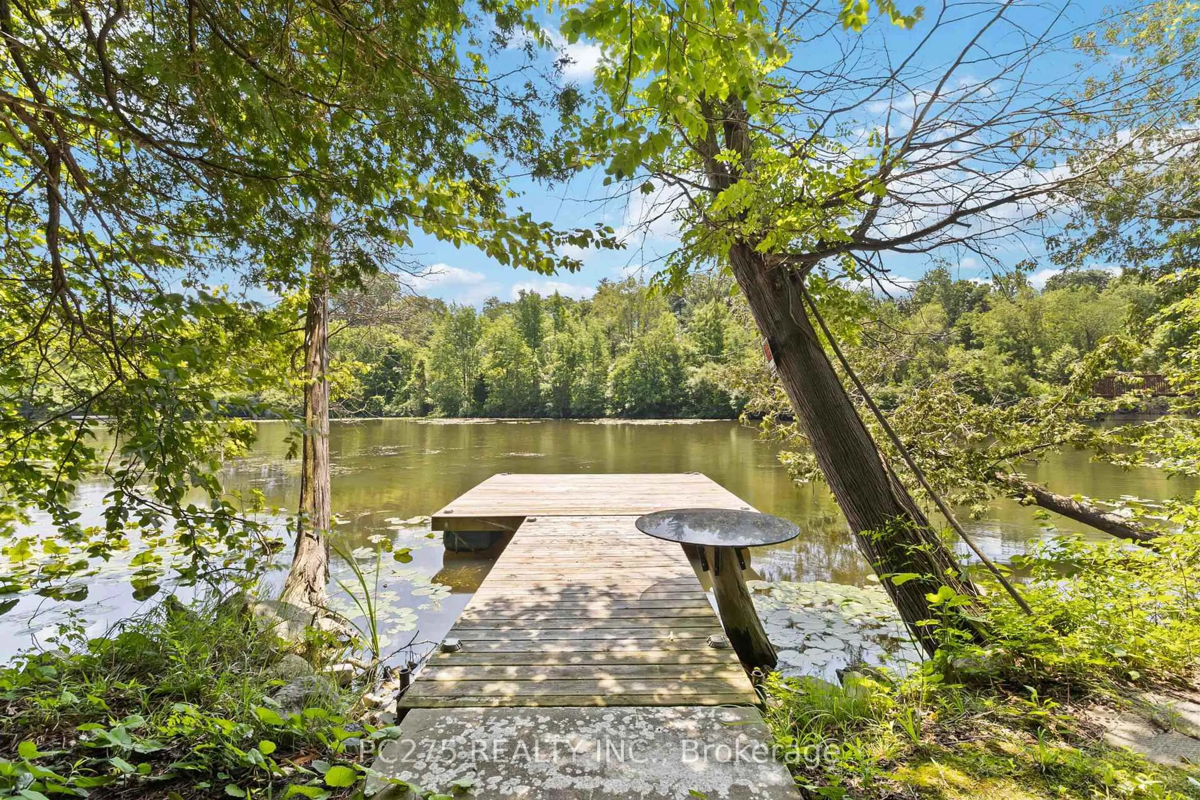 Patio, water/lake/river/ocean view for 276 Mechanic St, Norfolk Ontario N0E 1Y0