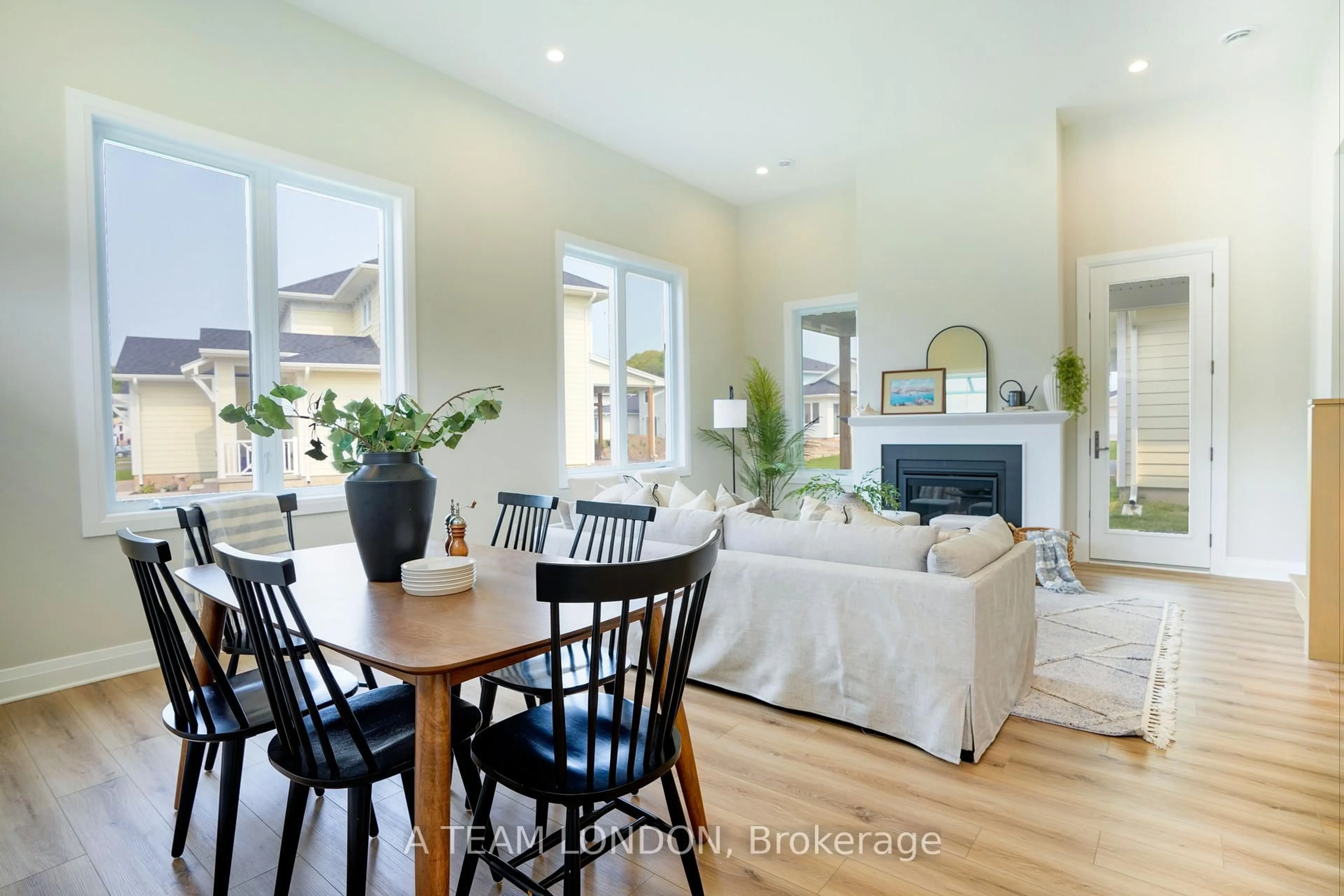 Open concept kitchen, wood/laminate floor for 293 Ashford (lot2) St, Central Elgin Ontario N0L 1B0