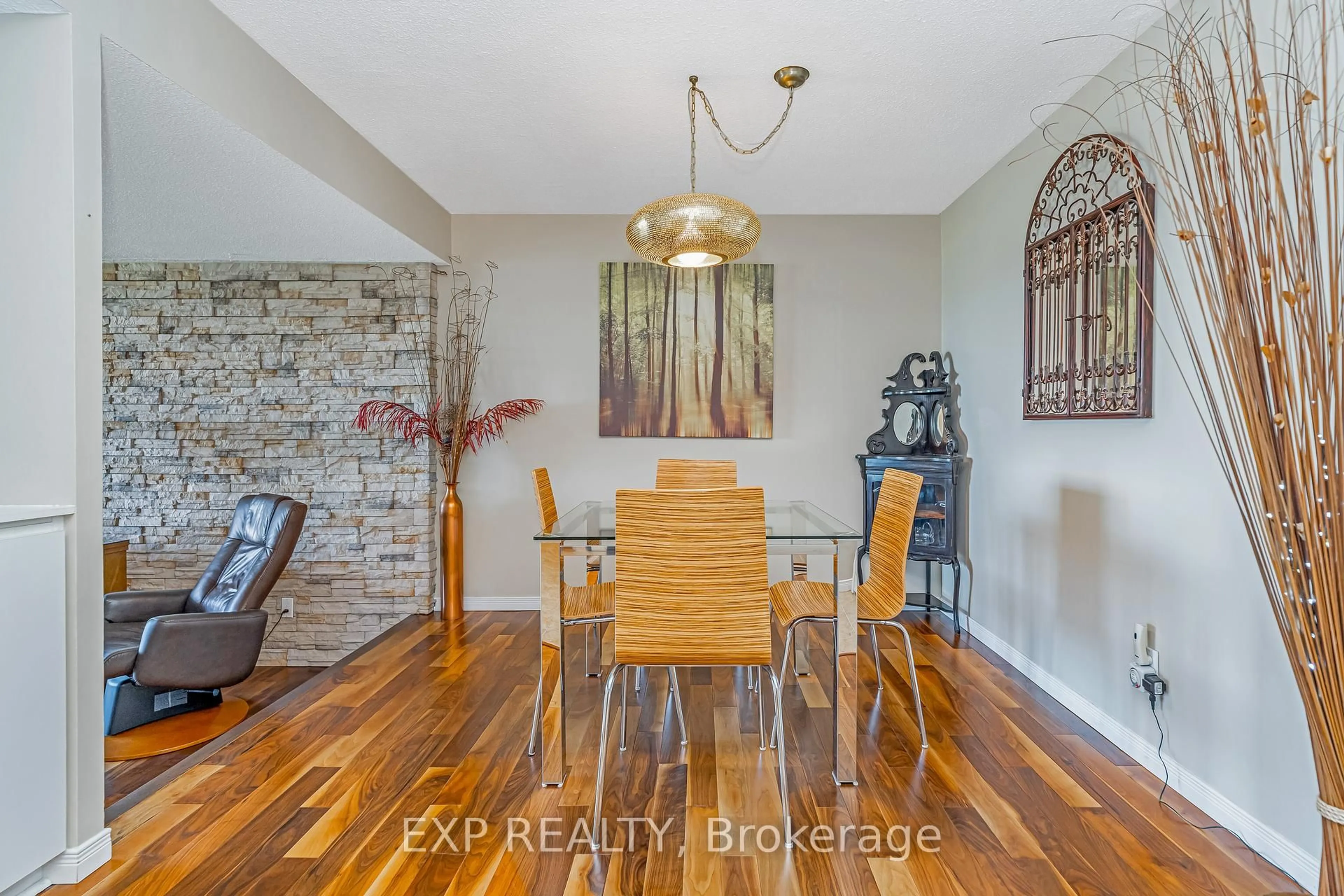 Dining room, wood/laminate floor for 415 Greenview Ave #1301, Ottawa Ontario K2B 8G5