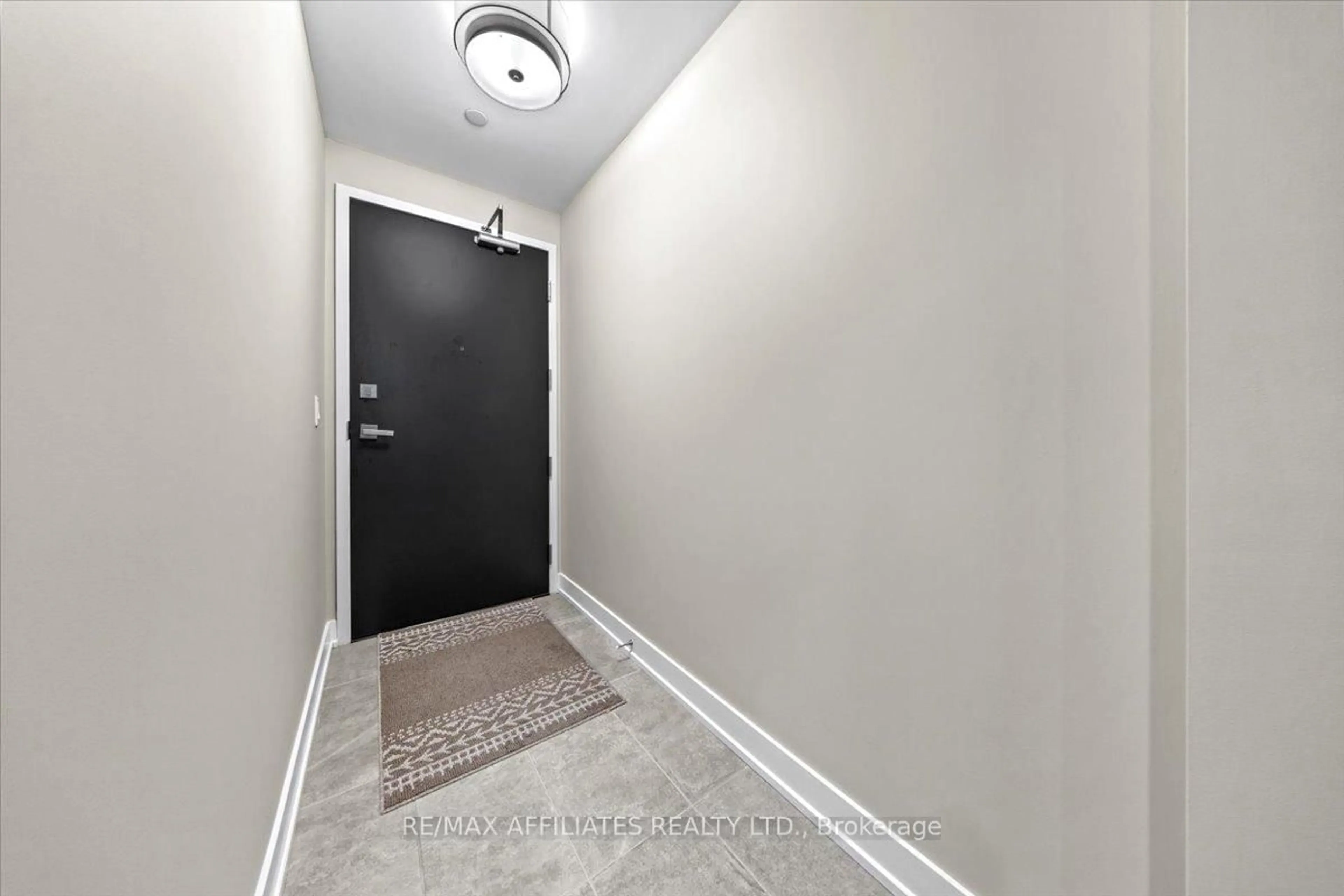 Indoor entryway for 200 Inlet Private #407, Ottawa Ontario K4A 5H3