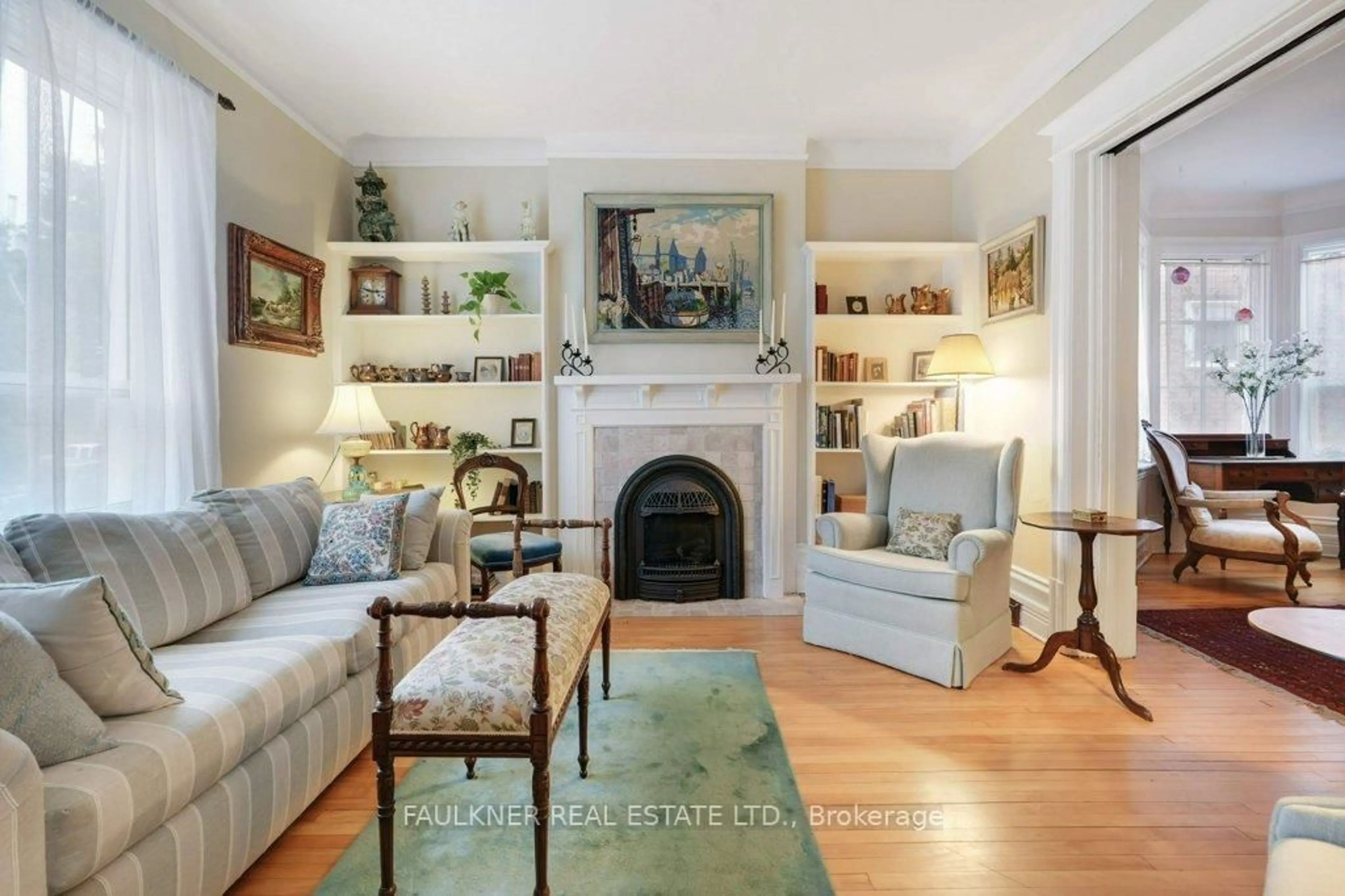 Living room with furniture, unknown for 185 Holmwood Ave, Ottawa Ontario K1S 2P3