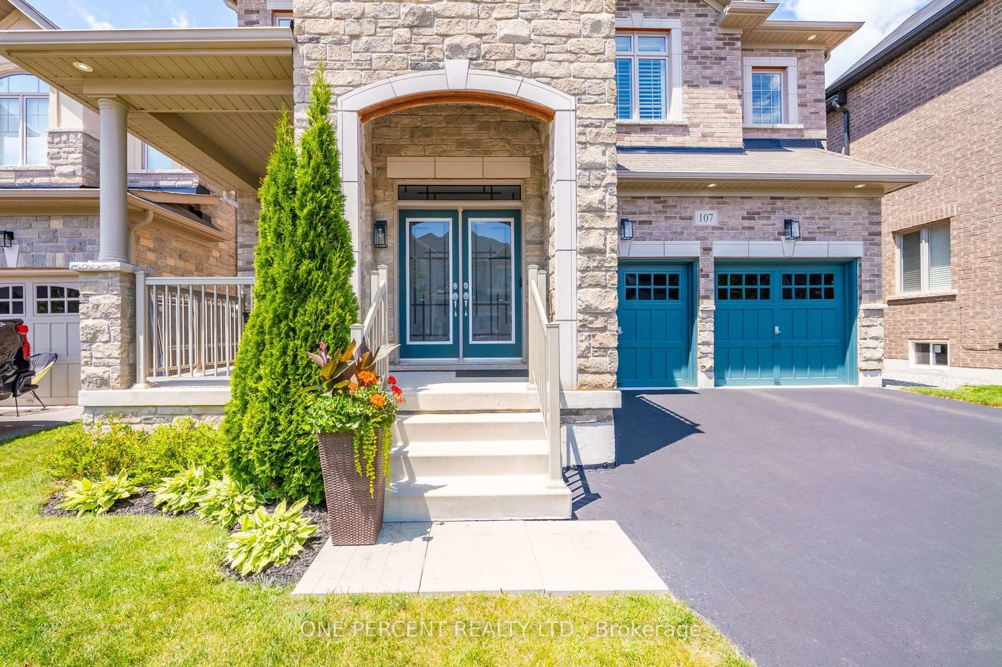 Home with brick exterior material, street for 107 Avanti Cres, Hamilton Ontario L8B 1W7
