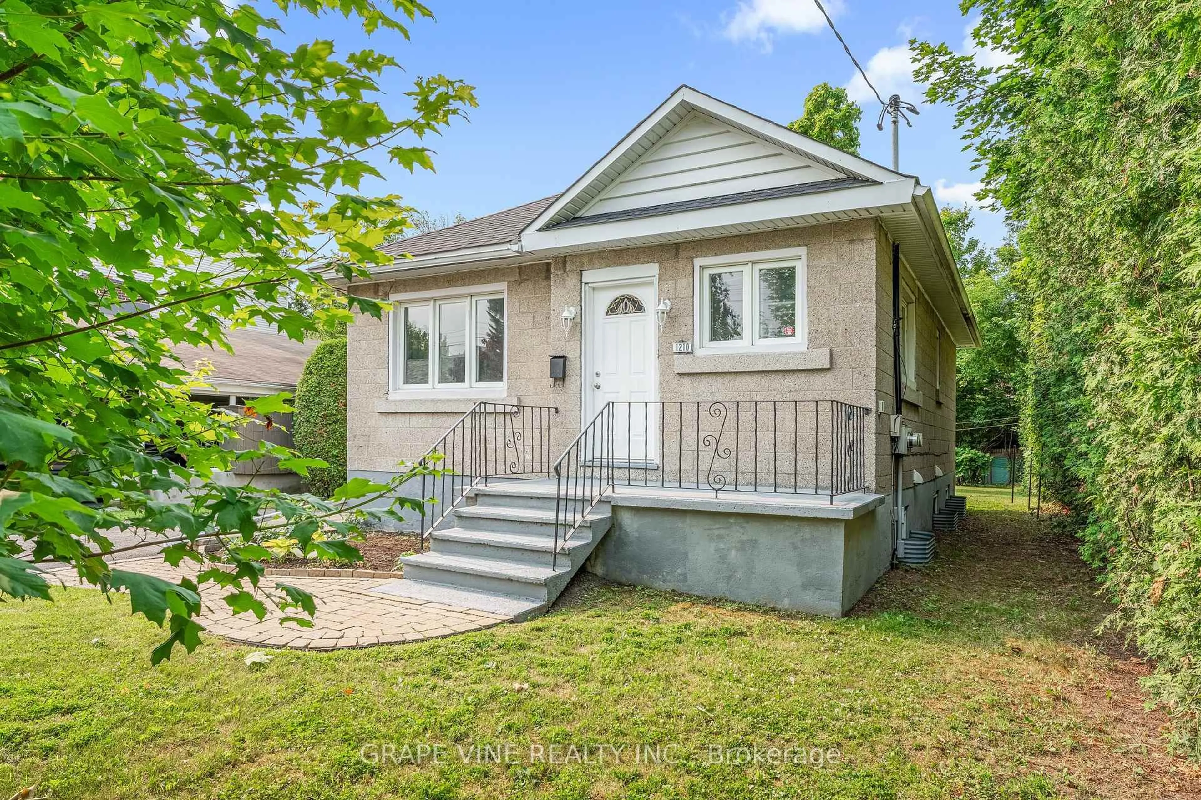 Home with brick exterior material, street for 1210 Erie Ave, Ottawa Ontario K1V 6G6