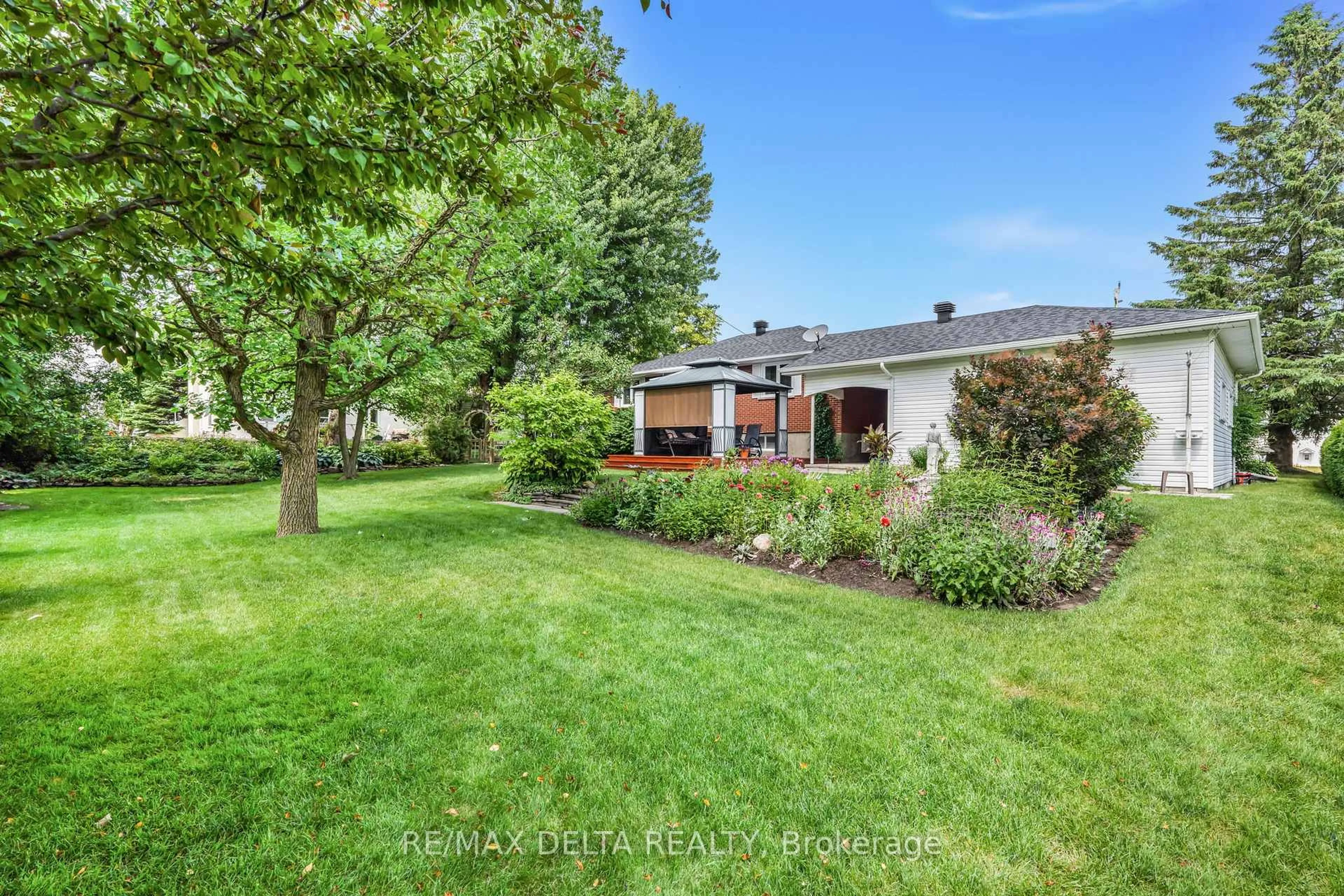 A pic from outside/outdoor area/front of a property/back of a property/a pic from drone, unknown for 21 Lamoureaux St, The Nation Ontario K0C 2B0