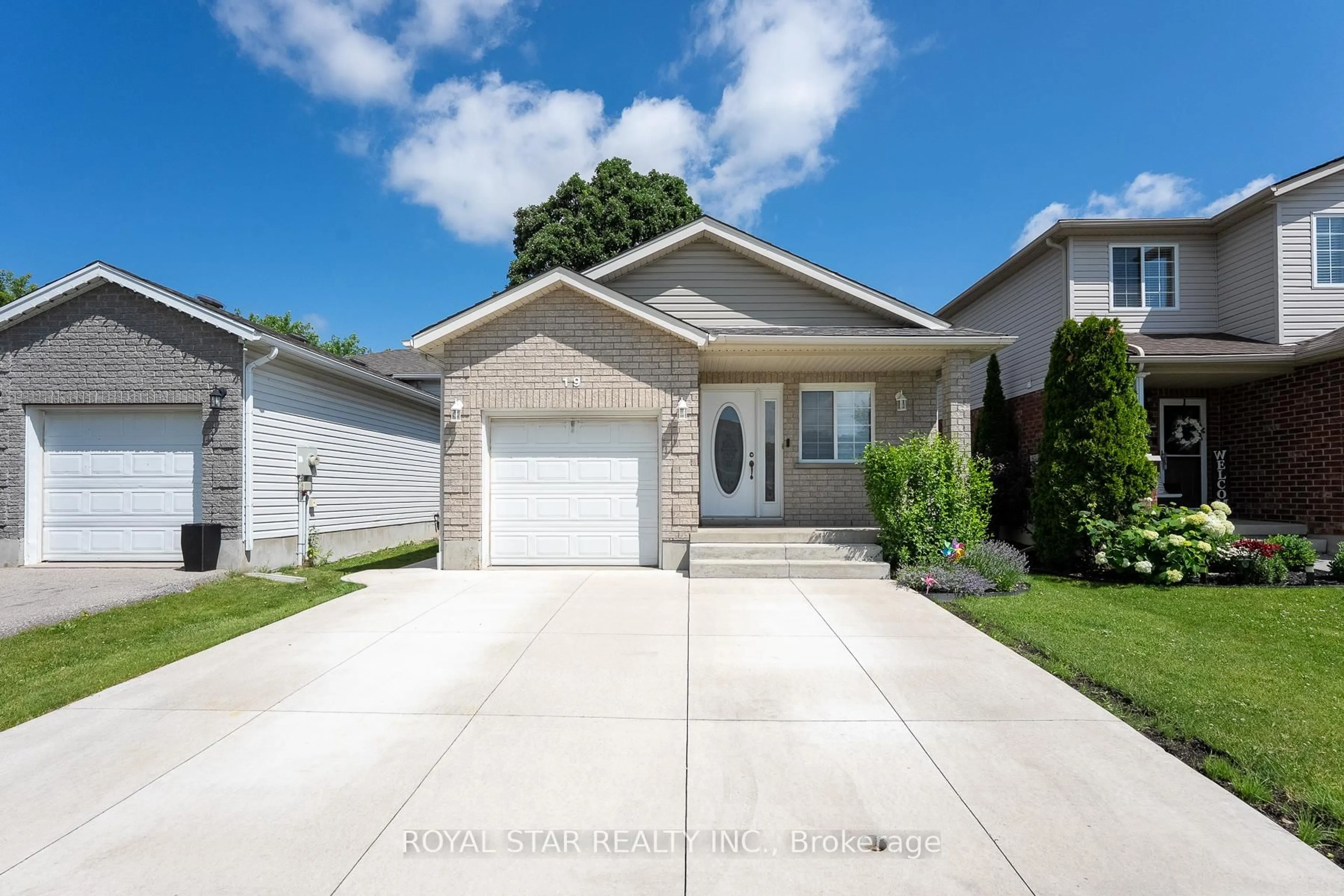 Home with vinyl exterior material, street for 19 Langlaw Dr, Cambridge Ontario N1P 1E9