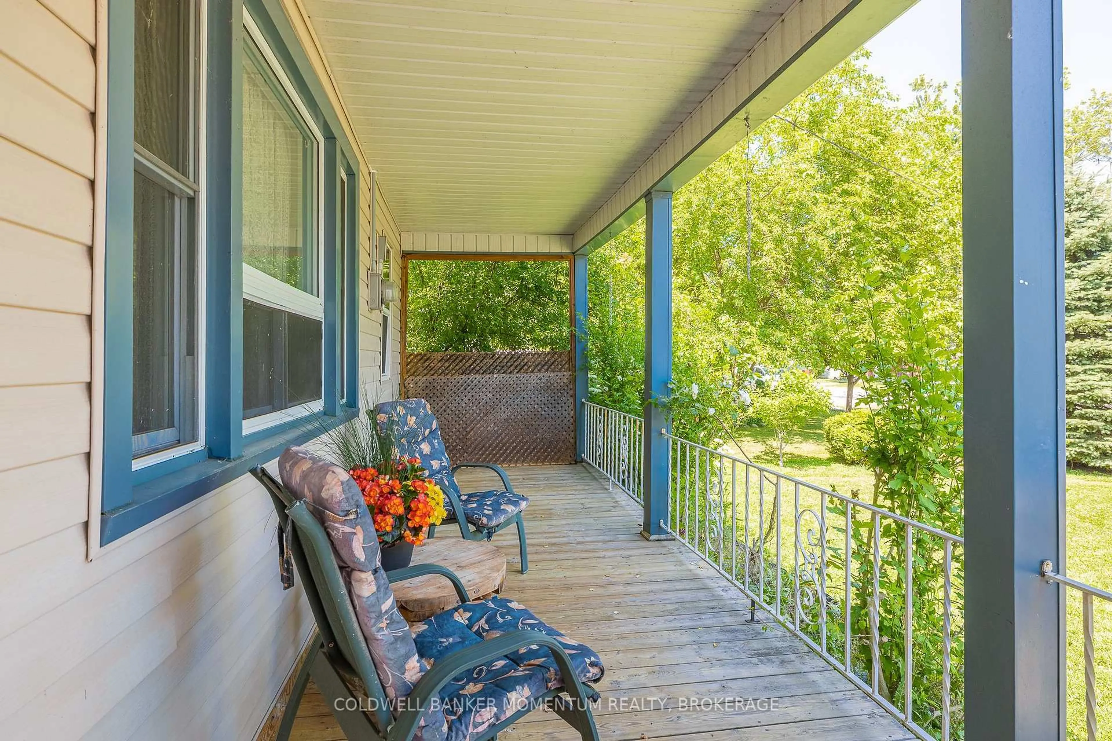 Patio, water/lake/river/ocean view for 413 Crescent Rd, Fort Erie Ontario L2A 4P6