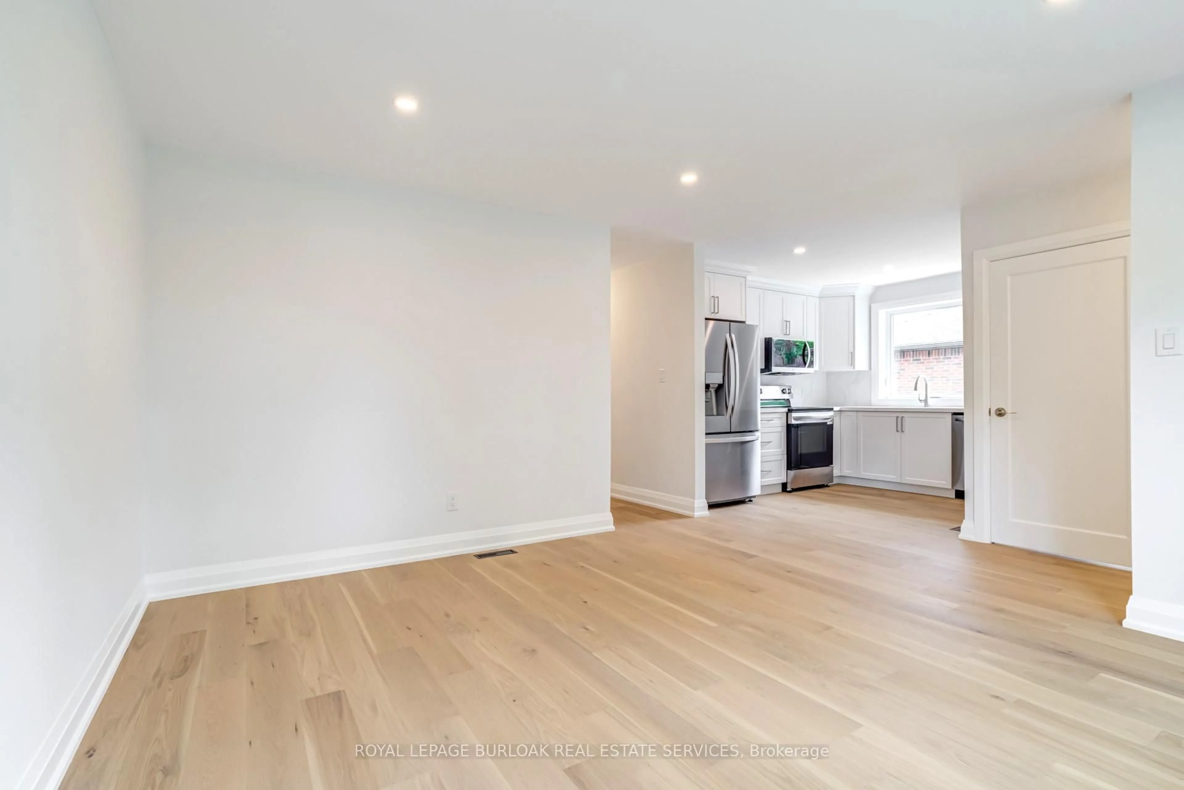 A pic of a room for 63 Fernwood Cres, Hamilton Ontario L8T 3L2