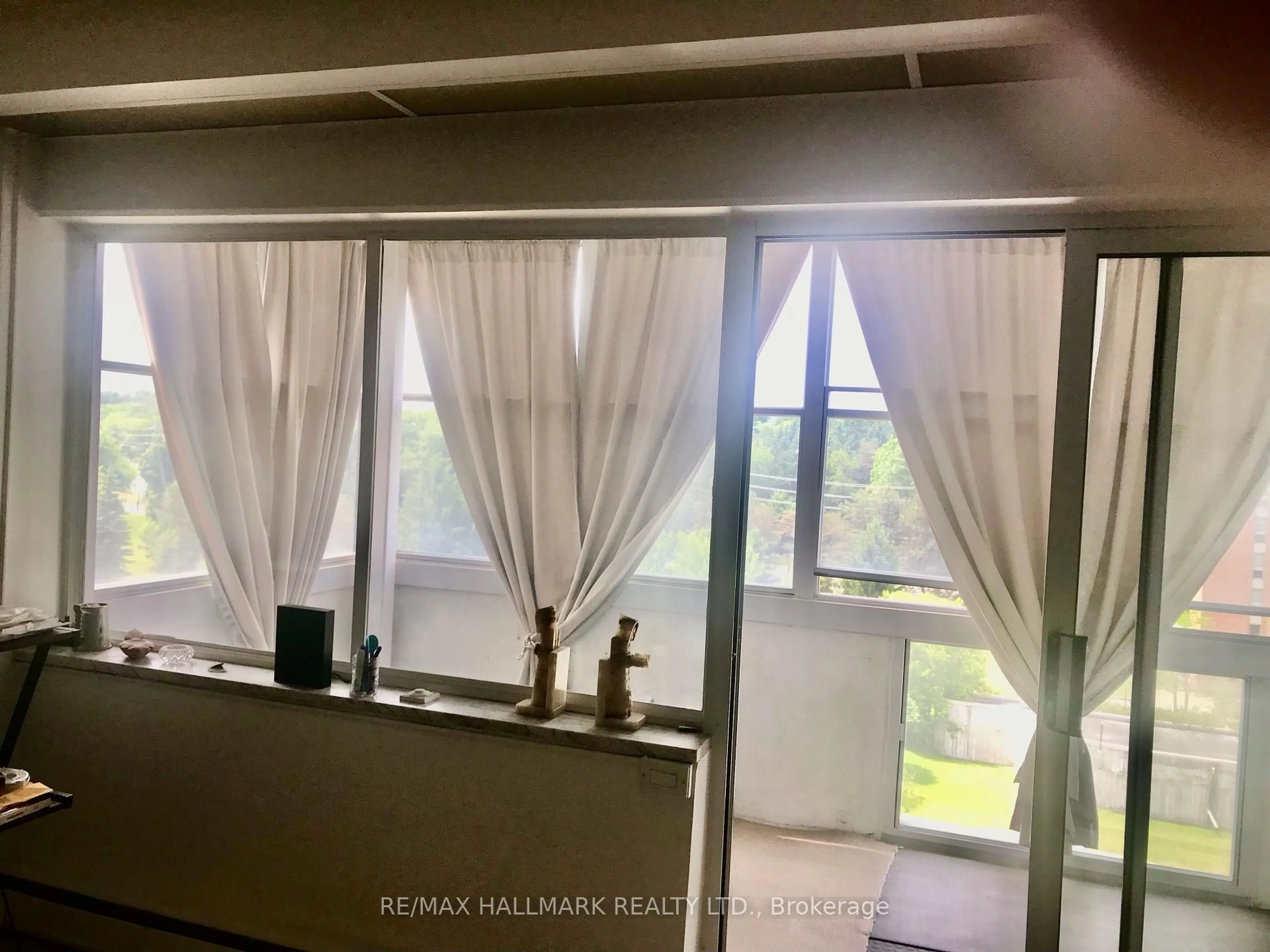 A pic of a room for 45 Westmount Rd #603, Waterloo Ontario N2L 2R3