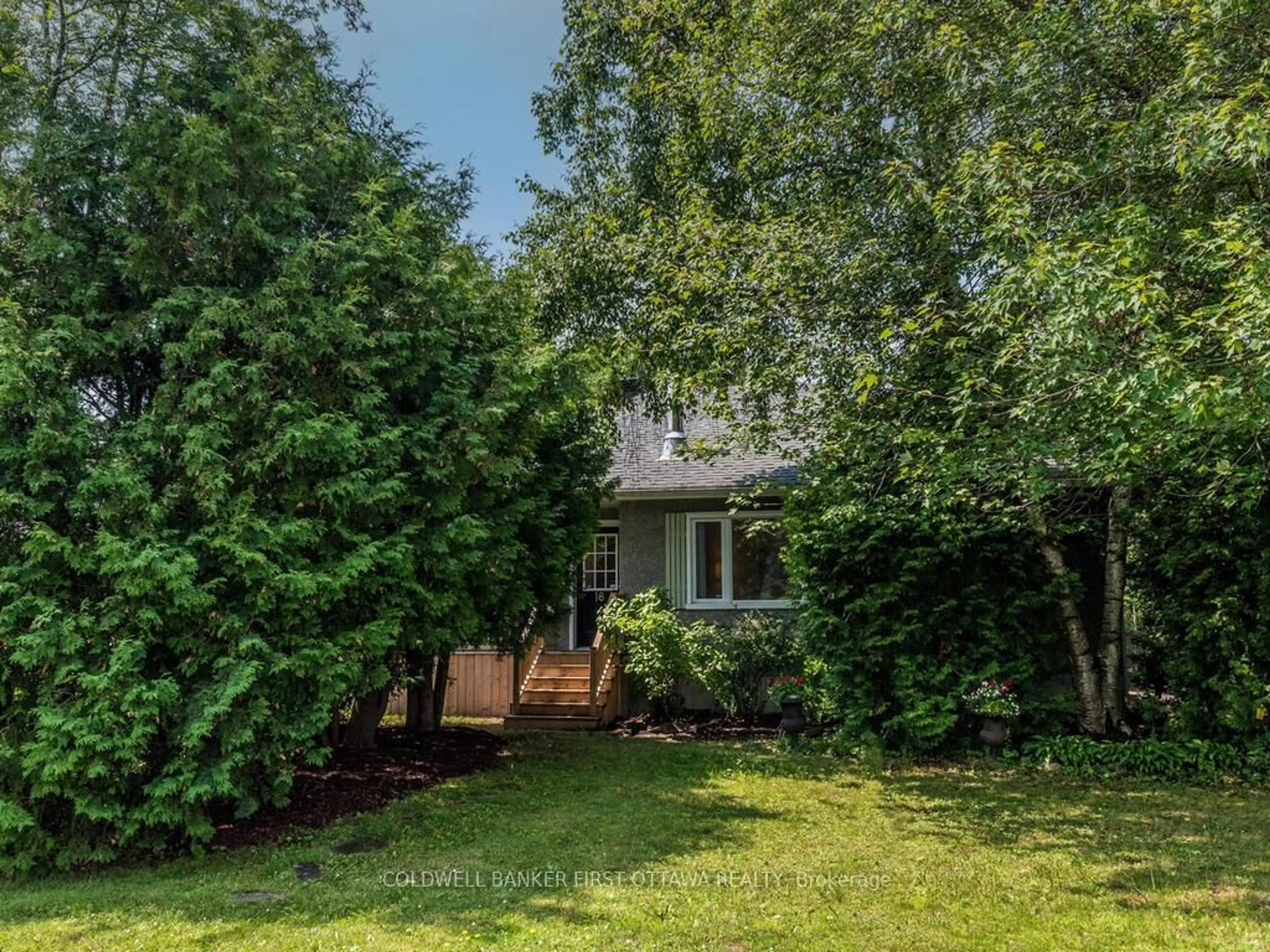 A pic from outside/outdoor area/front of a property/back of a property/a pic from drone, forest/trees view for 18 Sutton Pl, Ottawa Ontario K2E 5G3