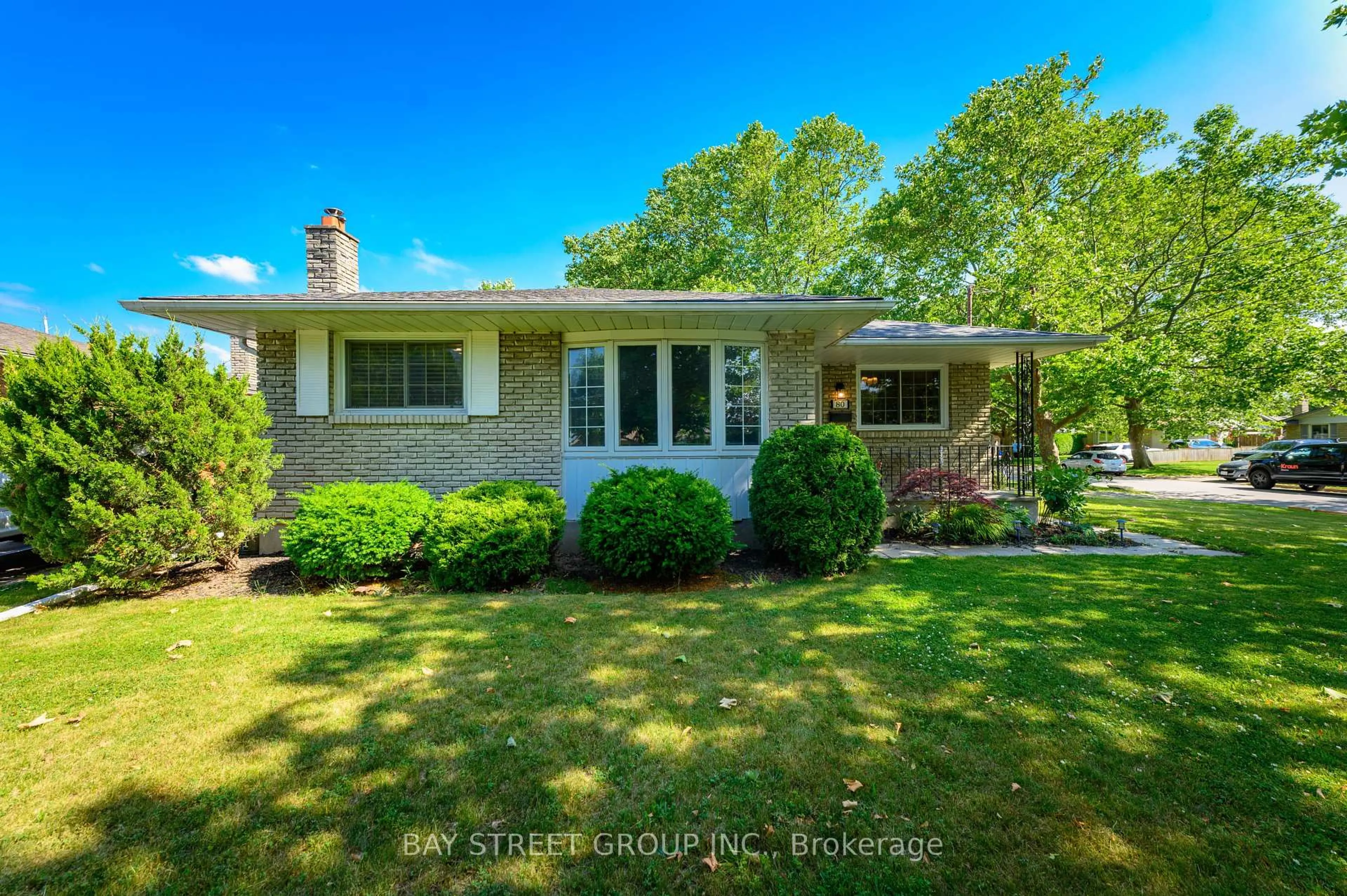 Unknown for 80 Pearce Ave, St. Catharines Ontario L2M 6N5
