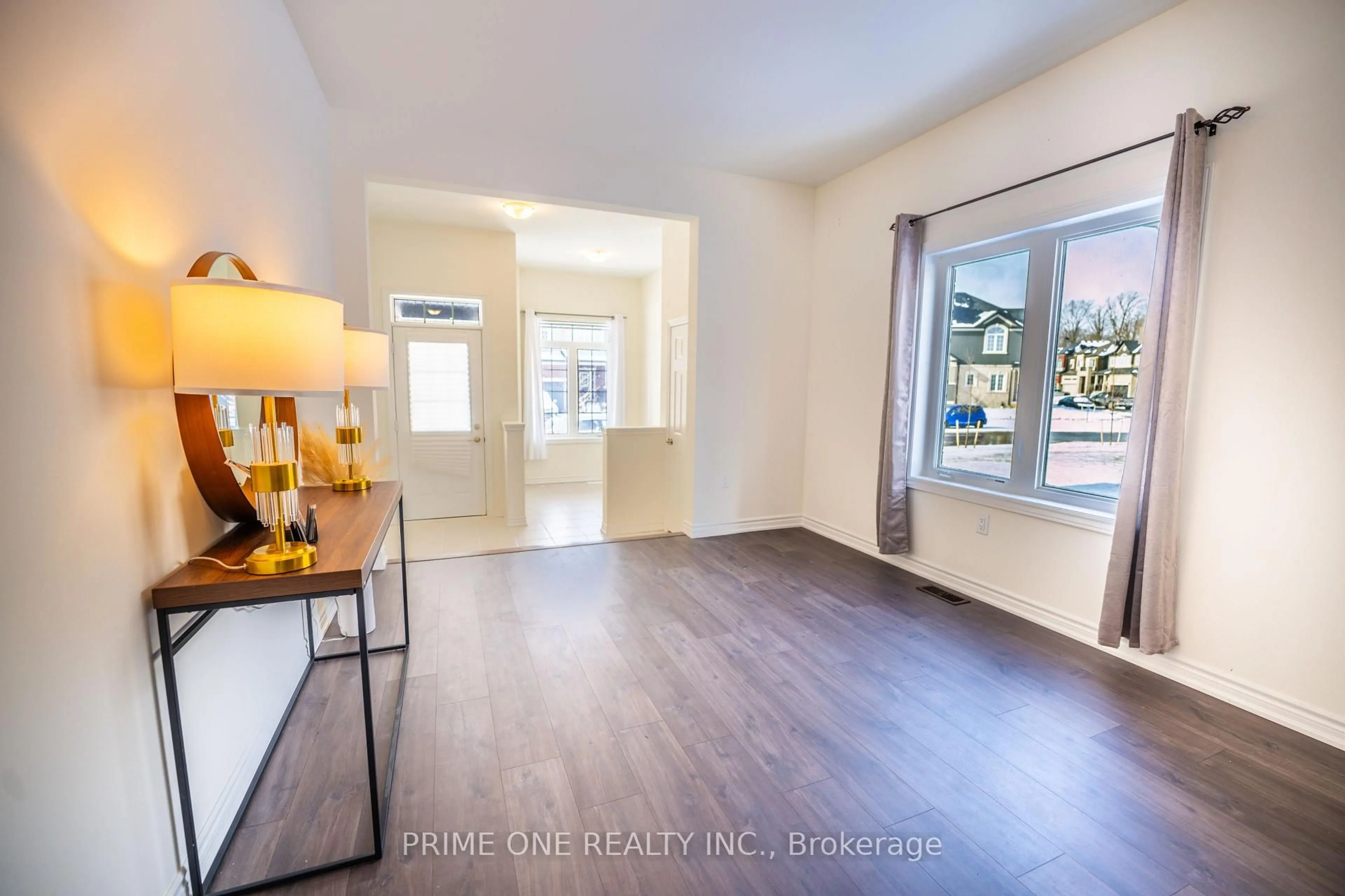 A pic of a room for 4 Tooker Dr, Brant Ontario N3T 5L8