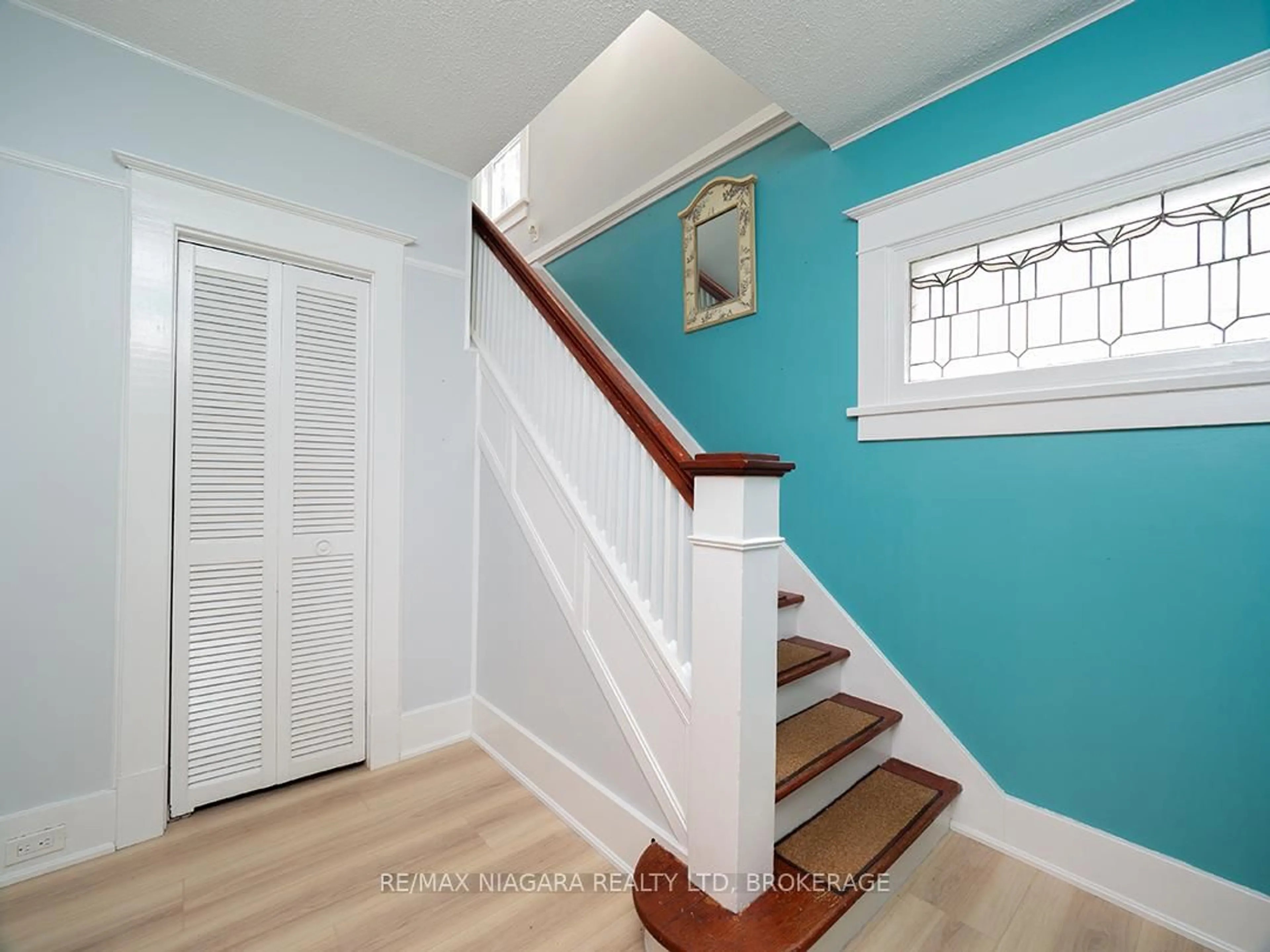 Unknown for 265 Clarence St, Port Colborne Ontario L3K 3G7