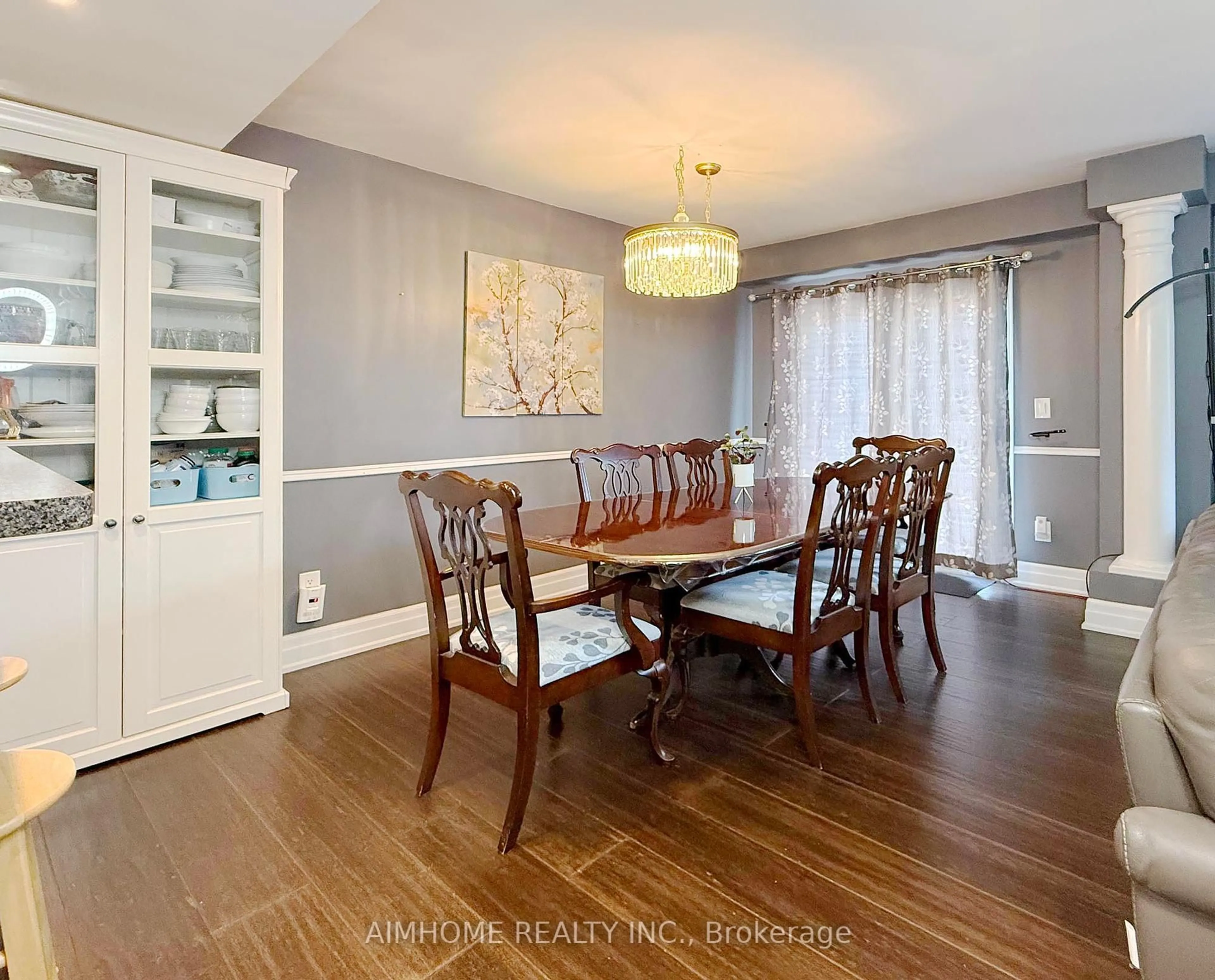 Dining room, wood/laminate floor for 11 Kearney St, Guelph Ontario N1E 7H2