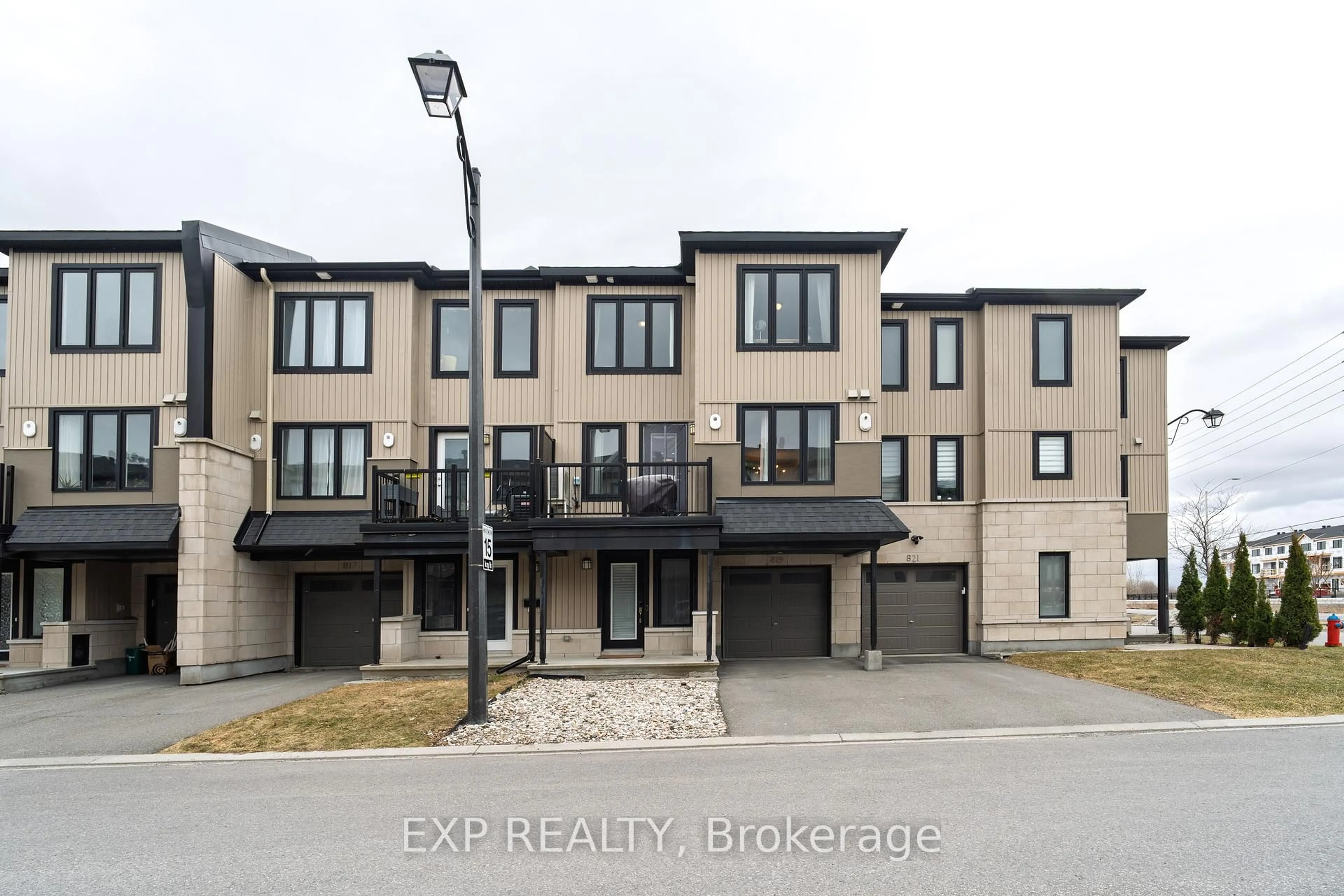 A pic from outside/outdoor area/front of a property/back of a property/a pic from drone, building for 819 Element Private, Ottawa Ontario K2M 0M8
