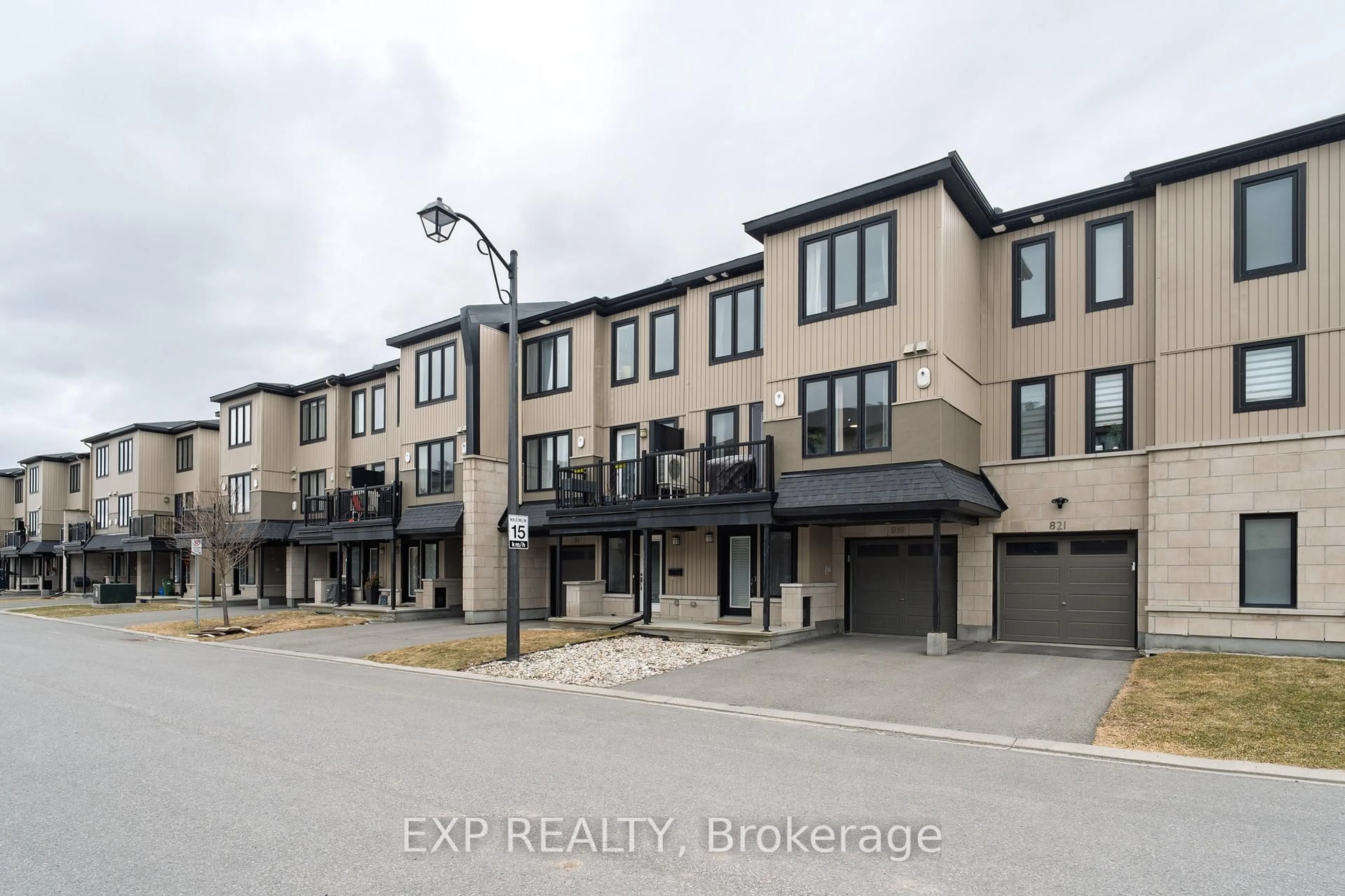 A pic from outside/outdoor area/front of a property/back of a property/a pic from drone, street for 819 Element Private, Ottawa Ontario K2M 0M8