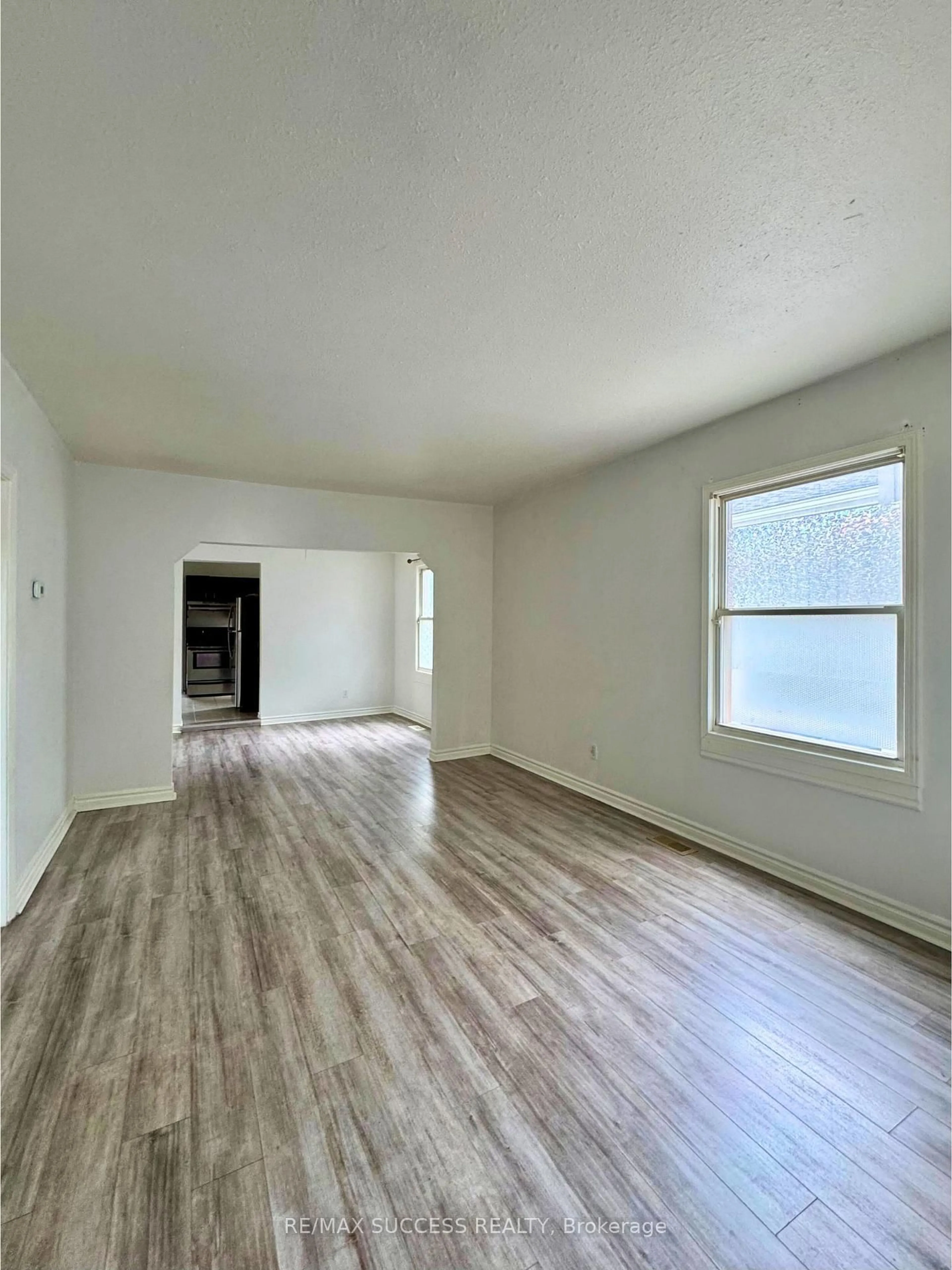 A pic of a room for 78 Currie St, St. Catharines Ontario L2M 5N1