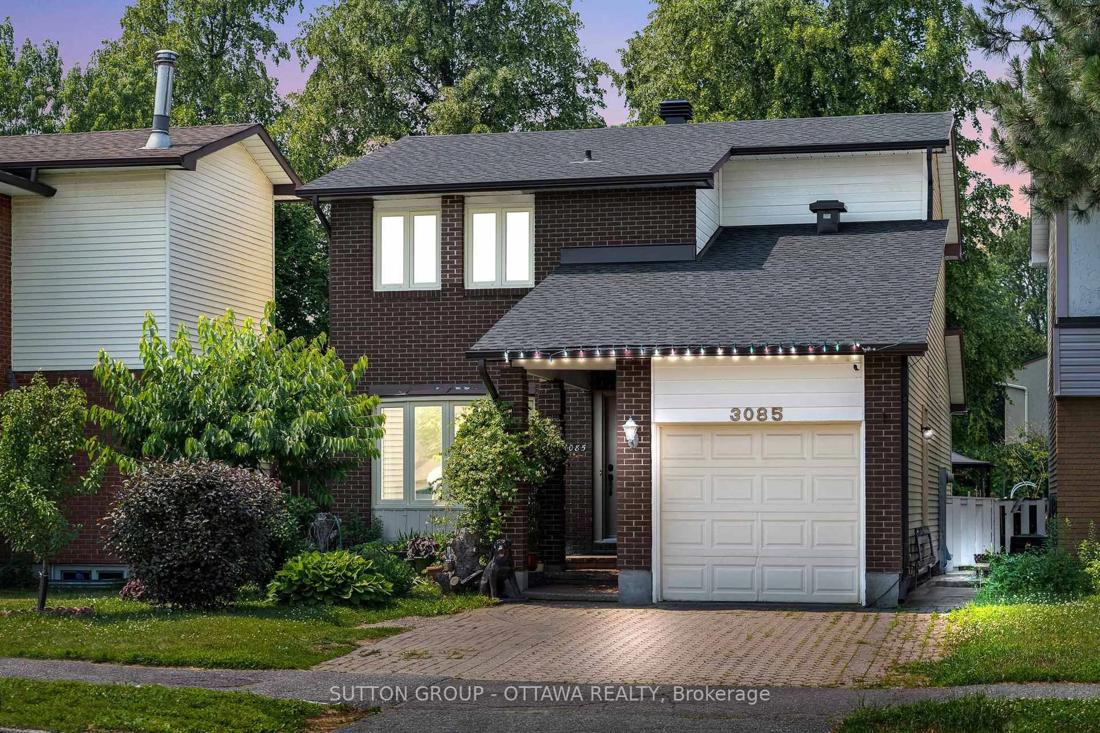 Home with brick exterior material, street for 3085 Uplands Dr, Ottawa Ontario K1V 9T6