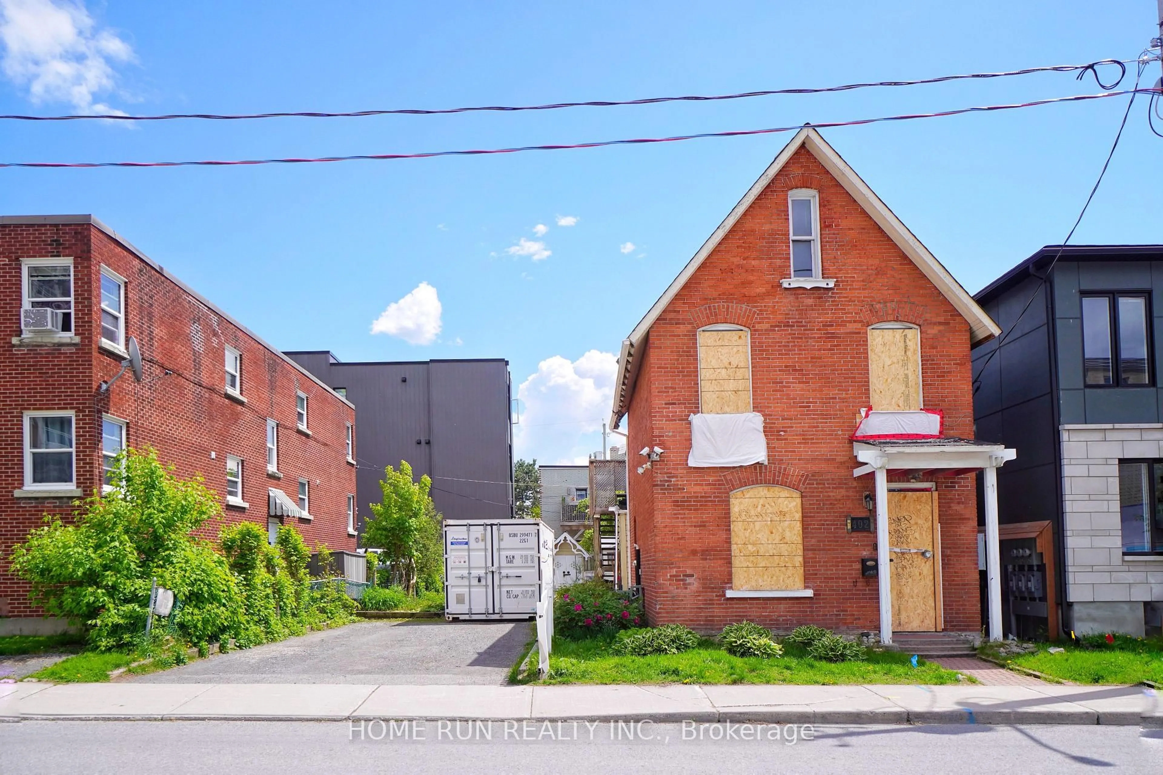 Unknown for 402 Arlington Ave, Ottawa Ontario K1R 6Z6