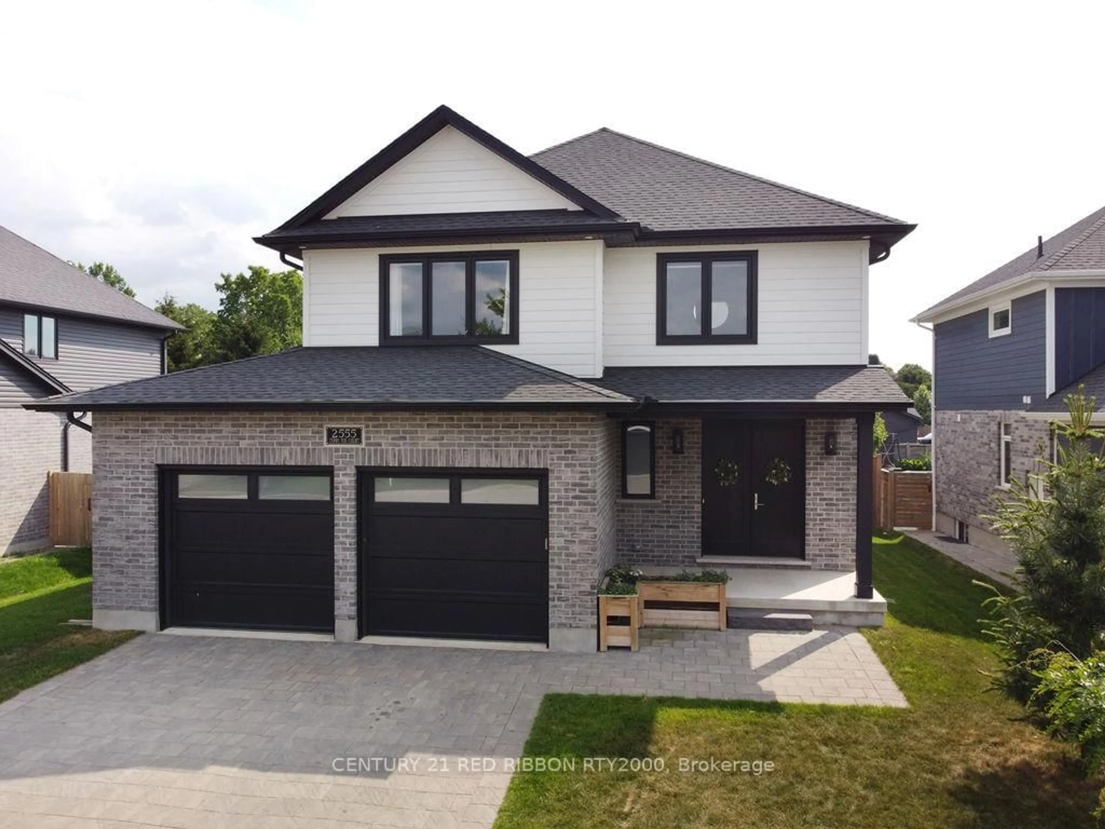 Home with brick exterior material, street for 2555 Terry Fox Crt, Strathroy-Caradoc Ontario N0L 1W0