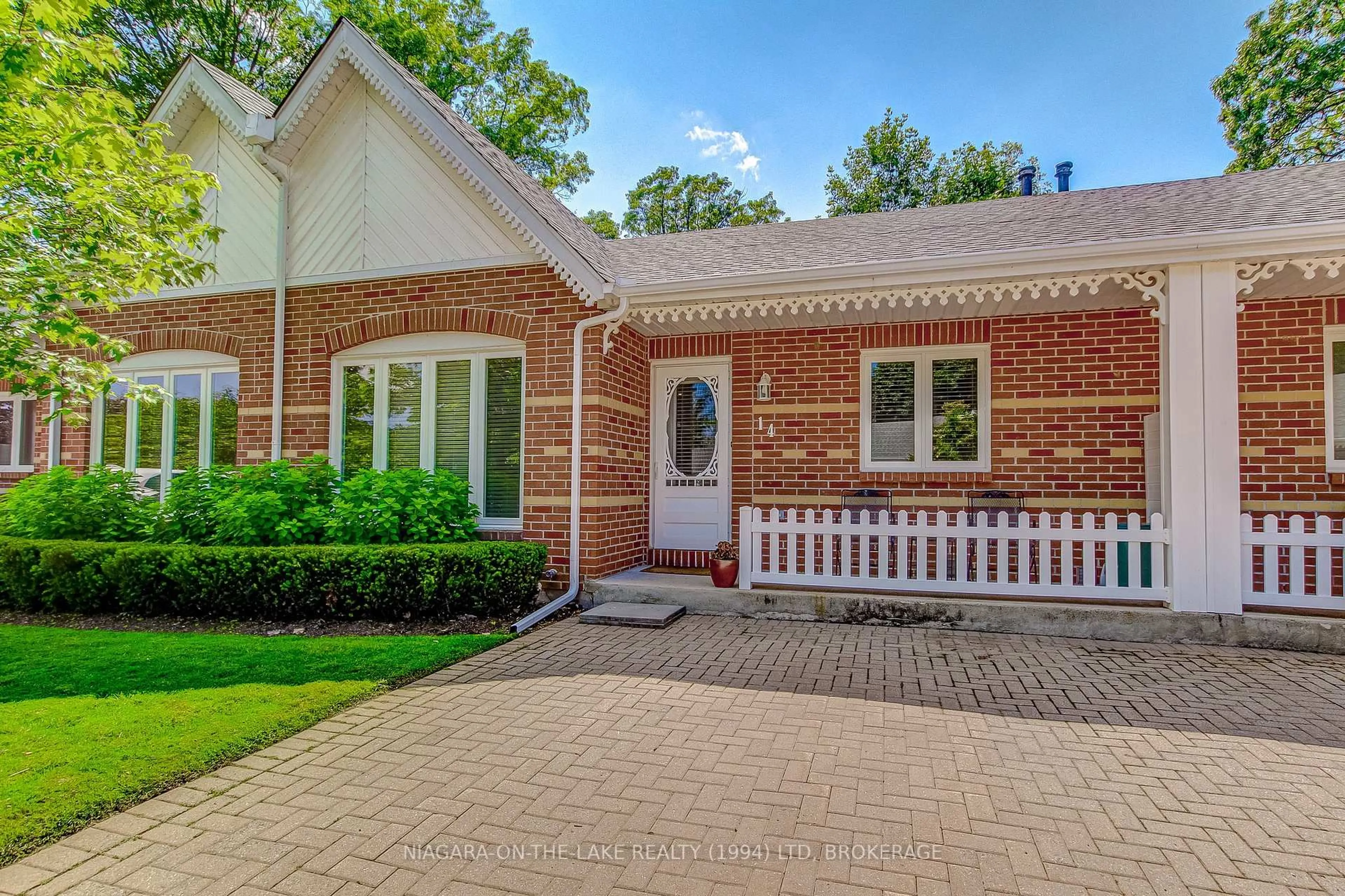 Home with brick exterior material, street for 443 Nassau St, Niagara-on-the-Lake Ontario L0S 1J0