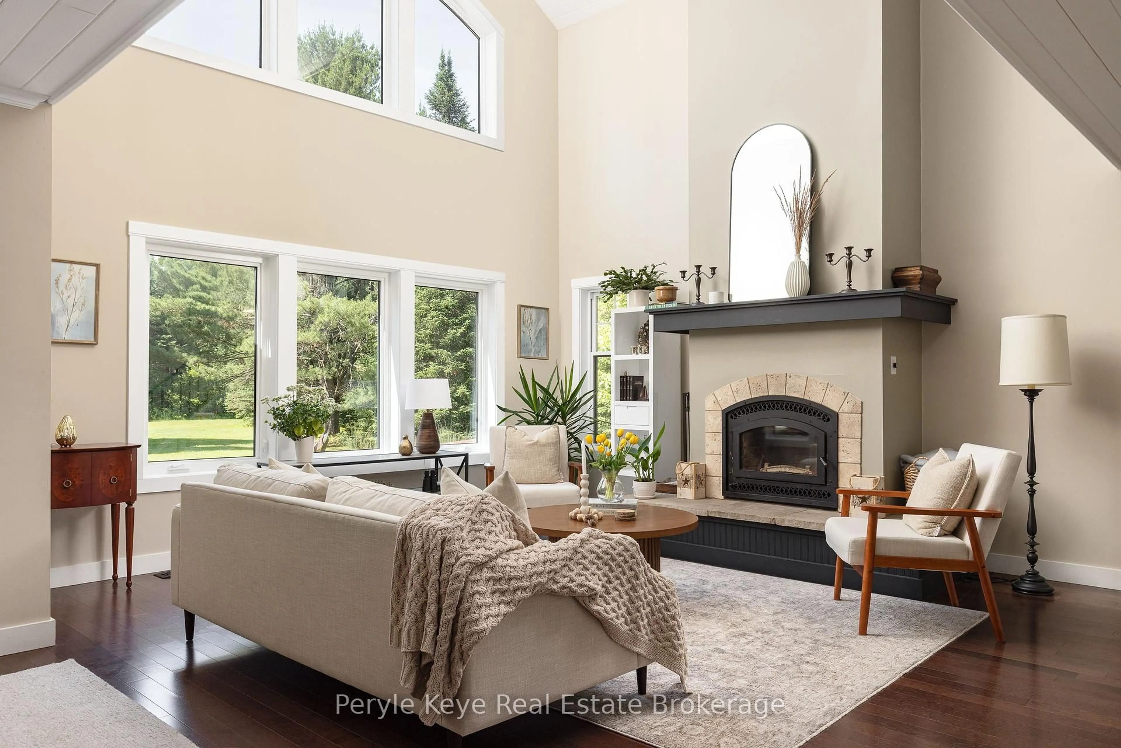 Living room with furniture, unknown for 394 Clearwater Lake Rd, Huntsville Ontario P0B 1L0