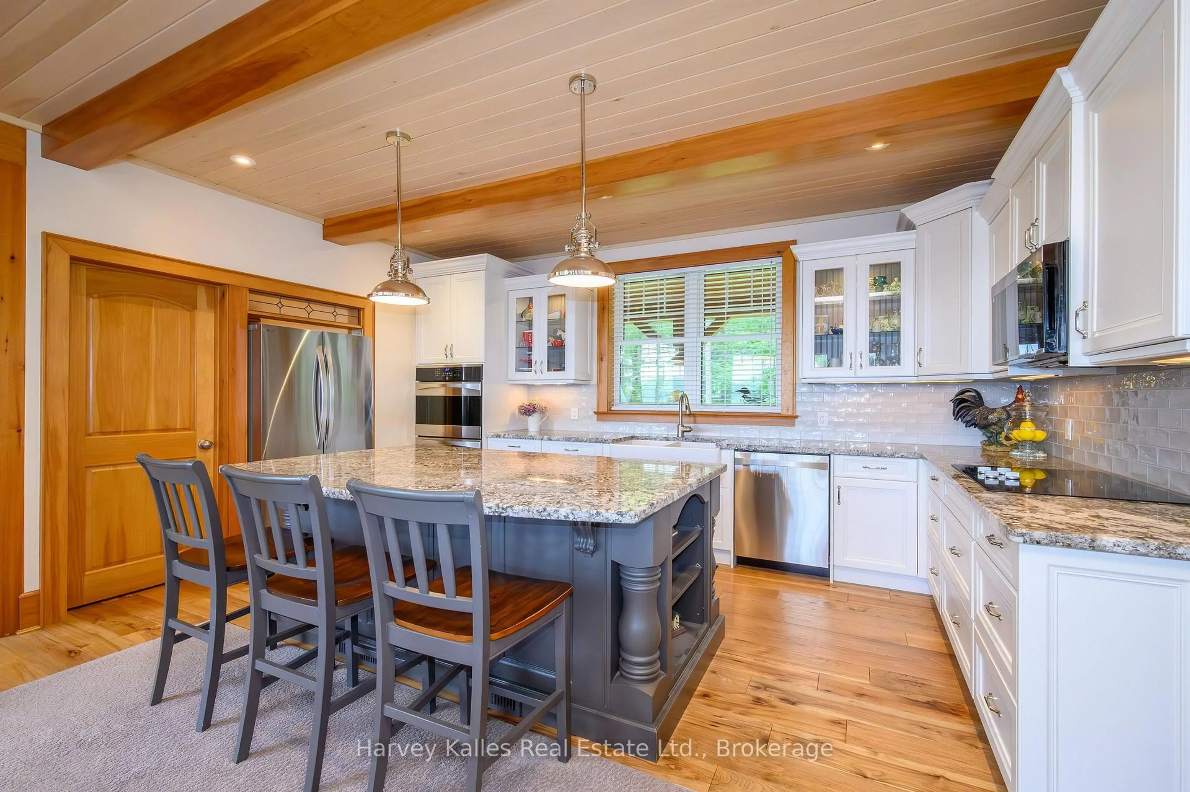 Open concept kitchen, unknown for 1045 LAKESHORE Dr, Gravenhurst Ontario P1P 1R2