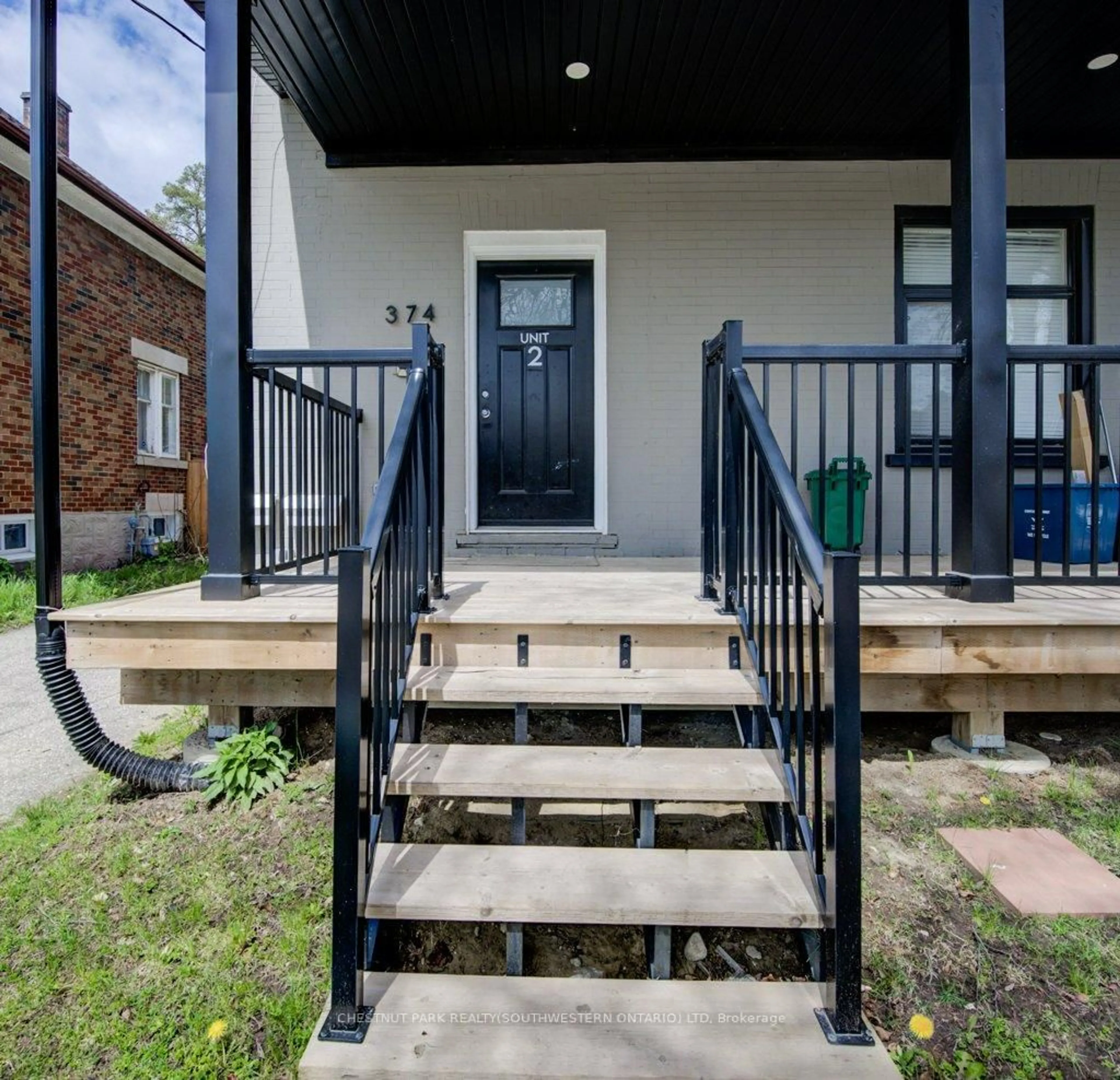 Unknown for 374 Louisa St, Kitchener Ontario N2H 5N4