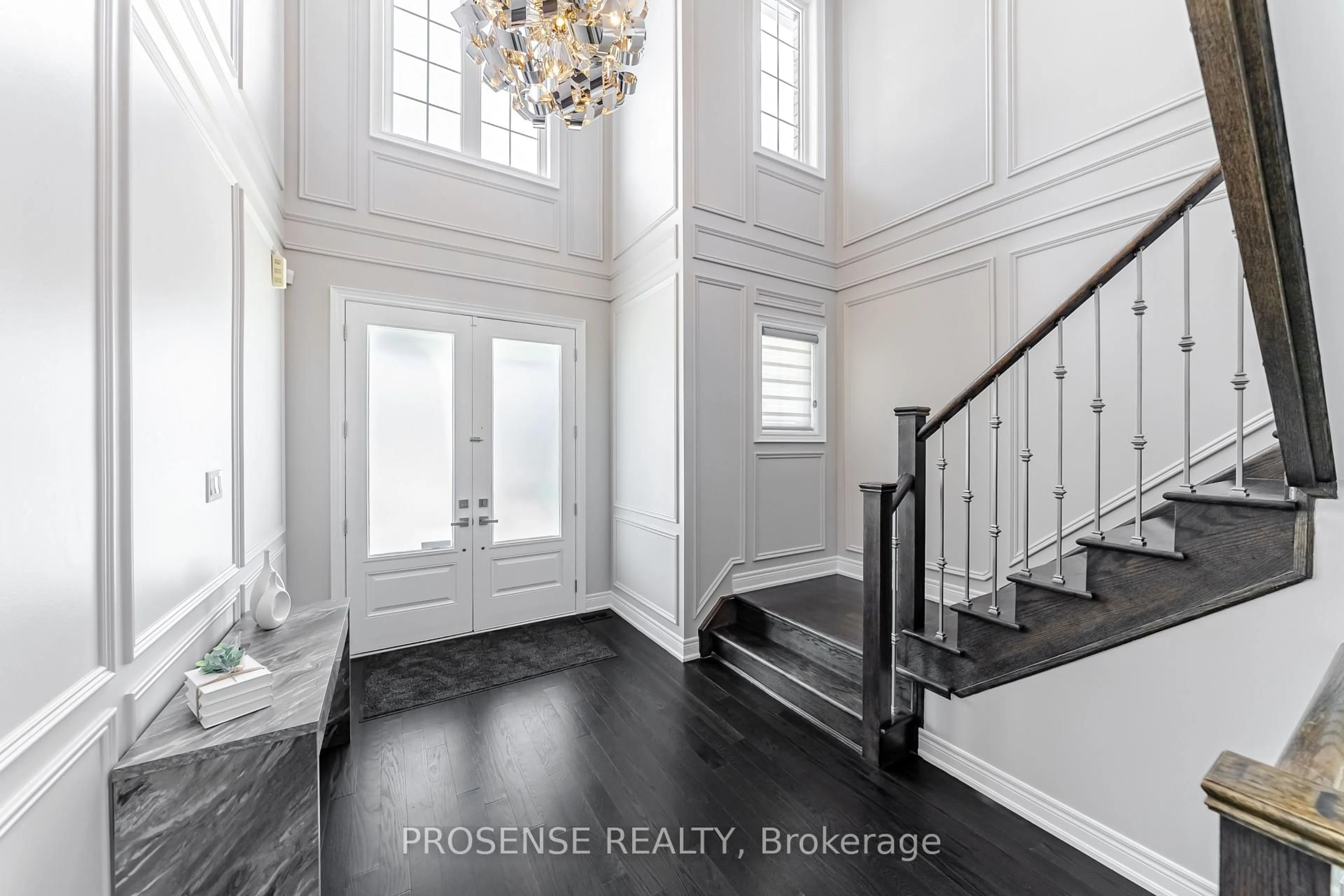 Indoor entryway for 8 Macbean Cres, Hamilton Ontario L0R 2H9