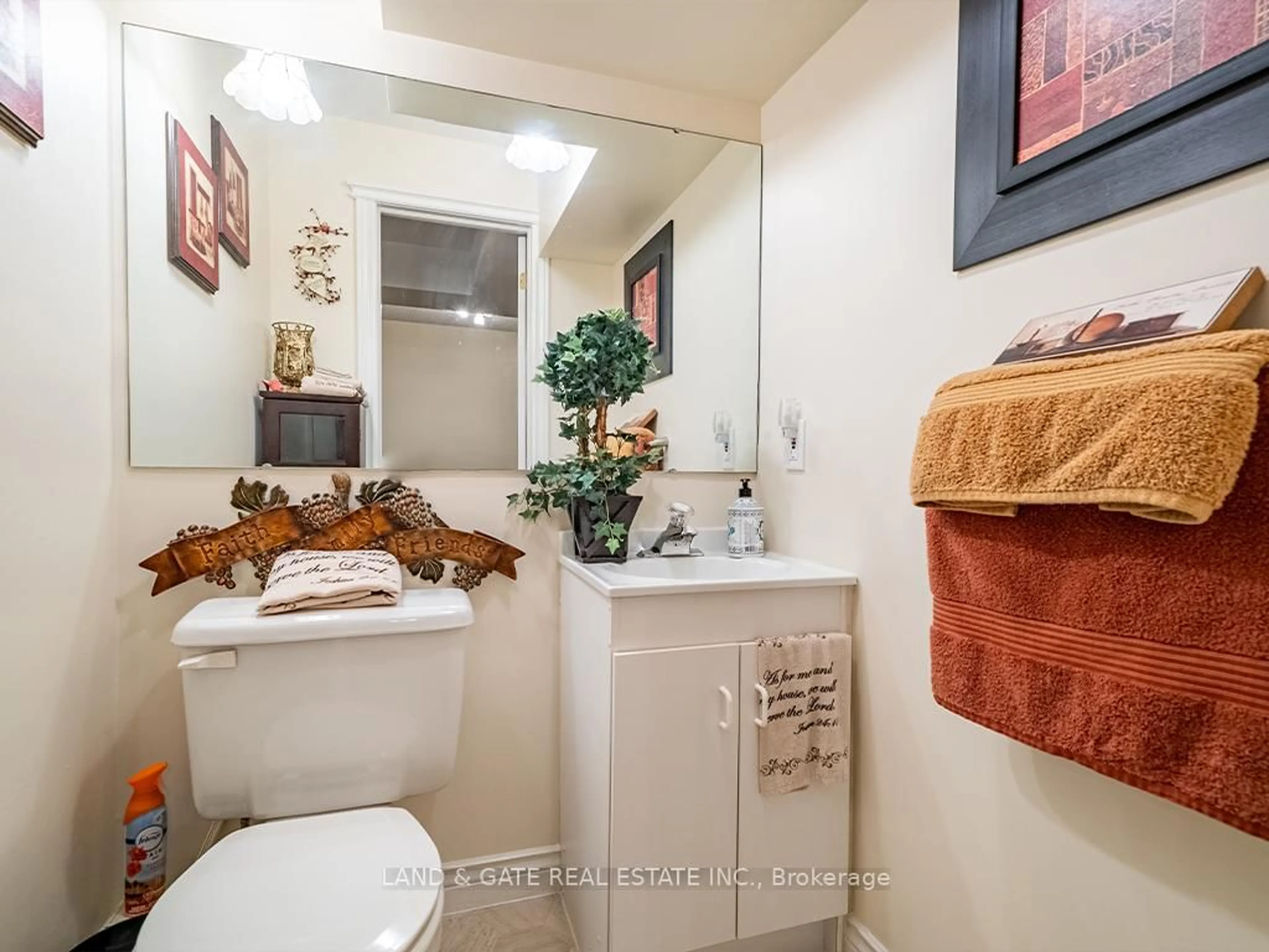 Standard bathroom, ceramic/tile floor for 245 Elgin St #502, Cobourg Ontario K9A 5M1