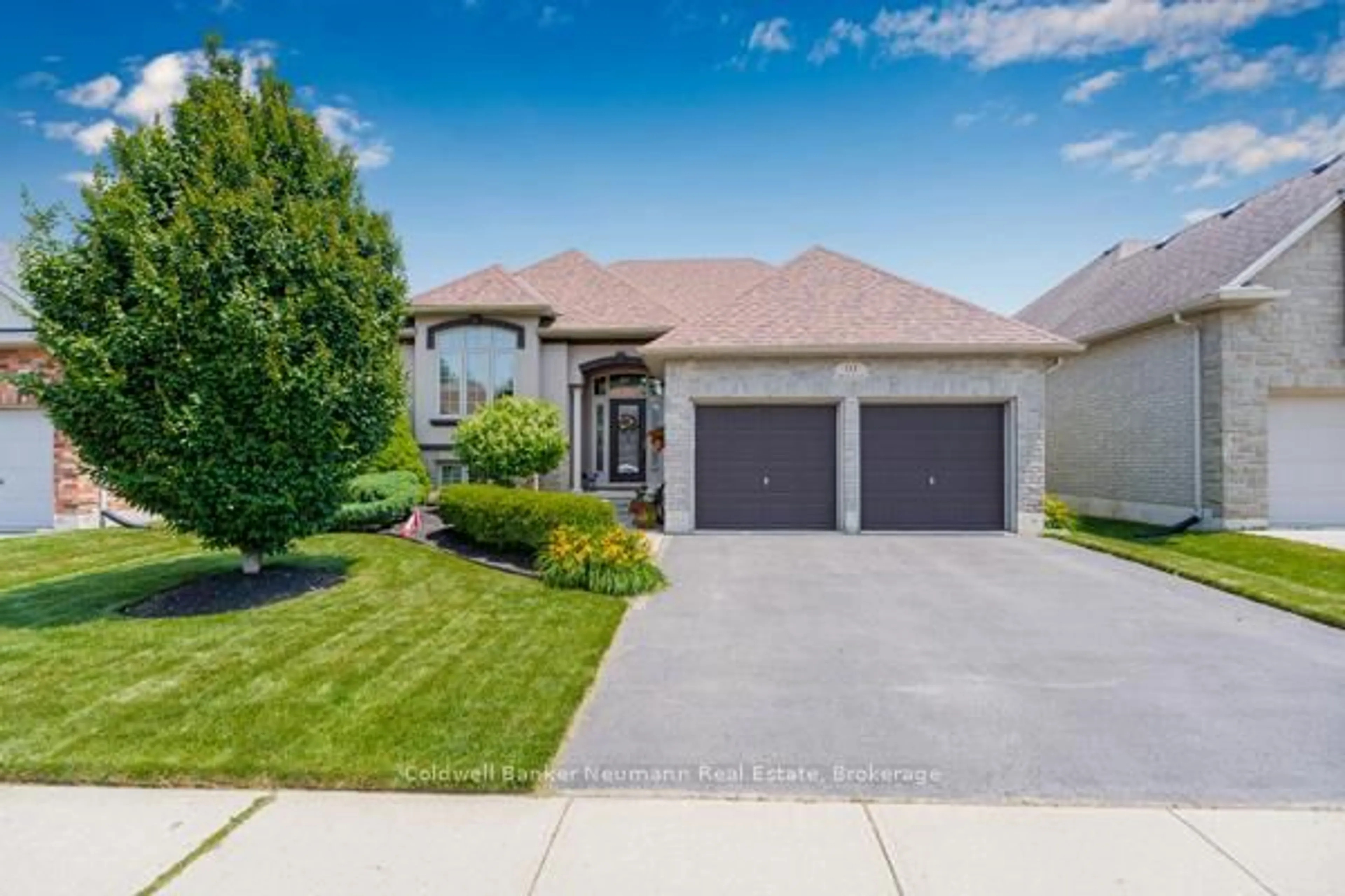 Home with brick exterior material, street for 10 Freeman St, Brant Ontario N3L 0A8