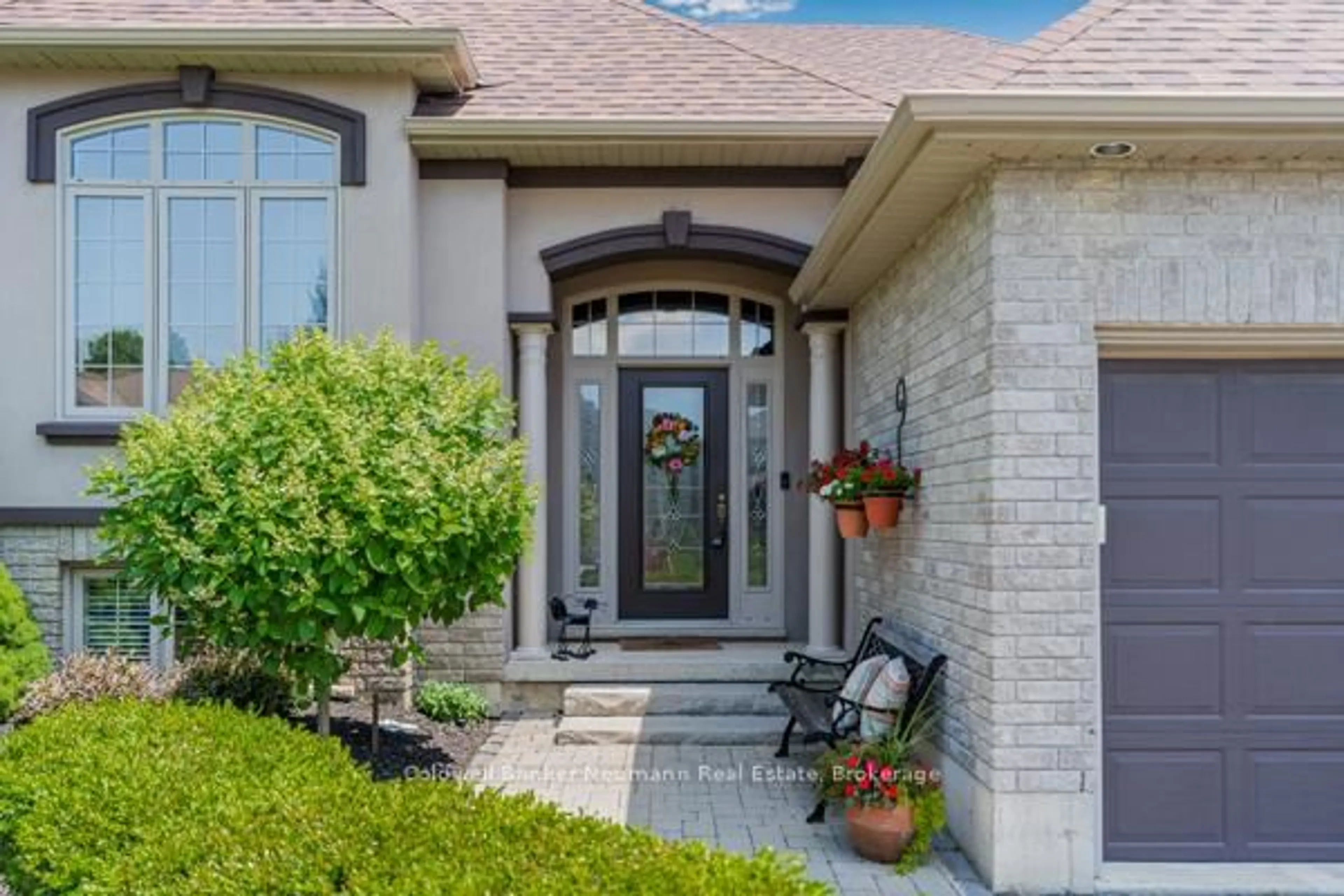 Home with brick exterior material, street for 10 Freeman St, Brant Ontario N3L 0A8