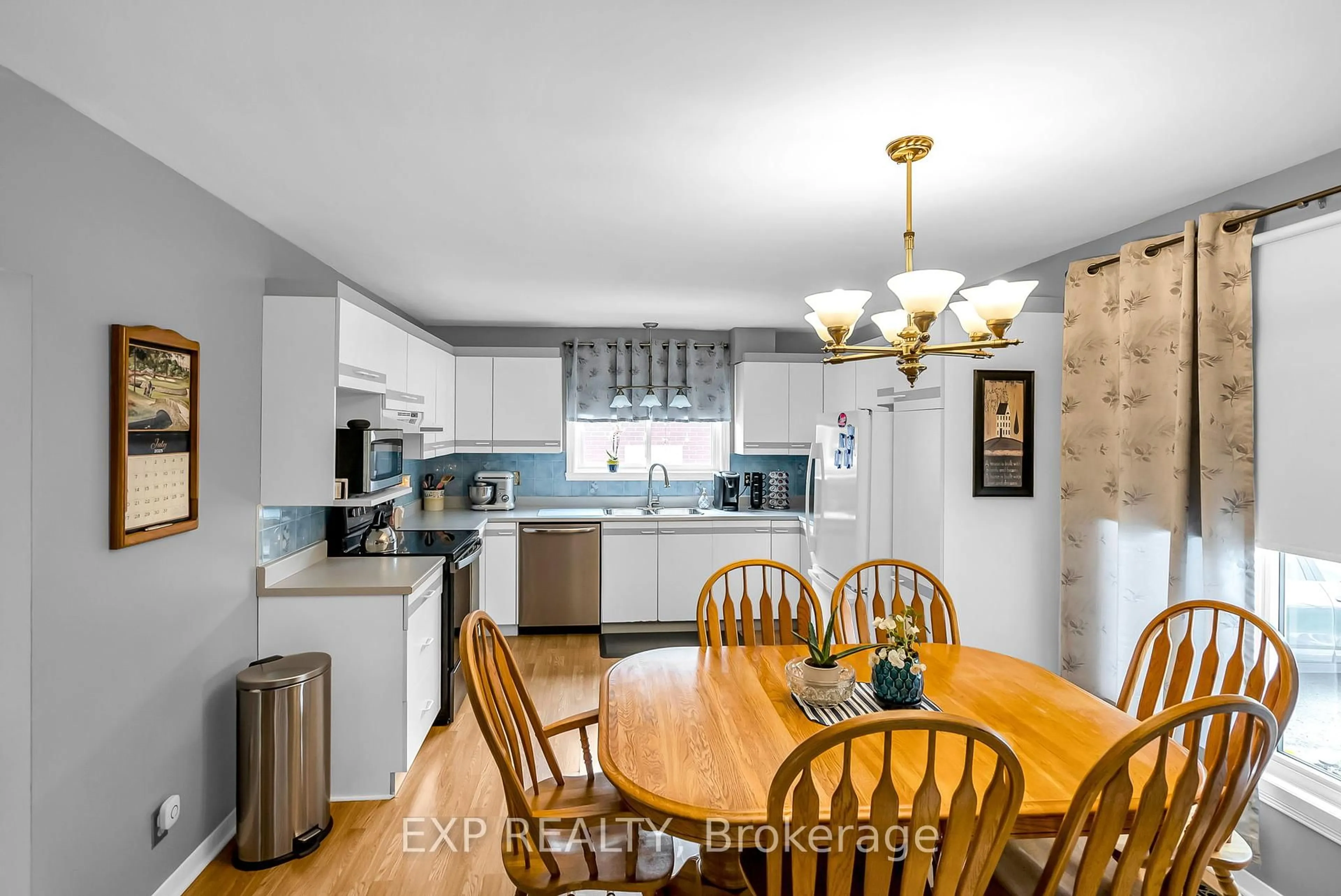 Open concept kitchen, ceramic/tile floor for 1002 Miron Ave, Cornwall Ontario K6H 4S9