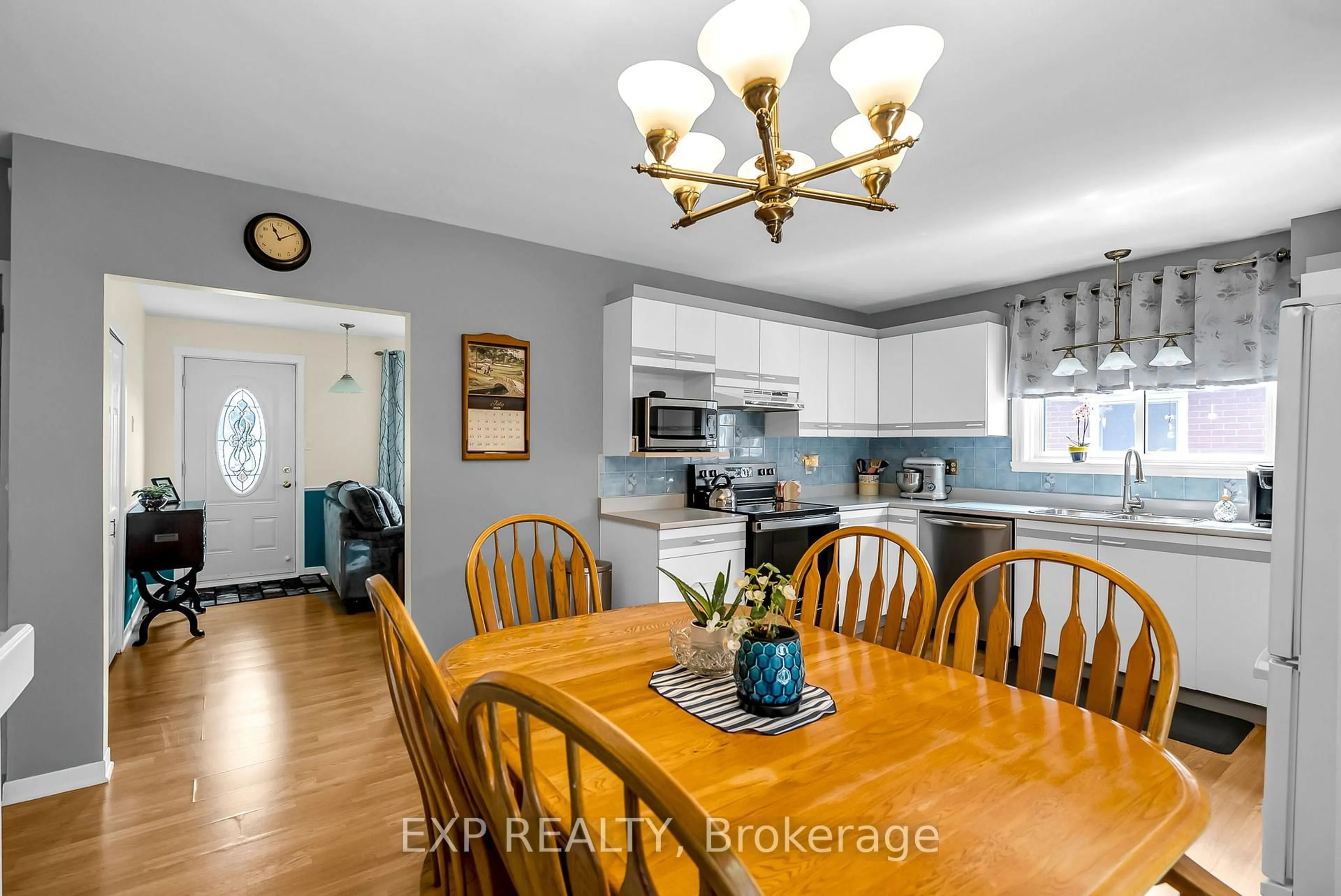 Open concept kitchen, unknown for 1002 Miron Ave, Cornwall Ontario K6H 4S9